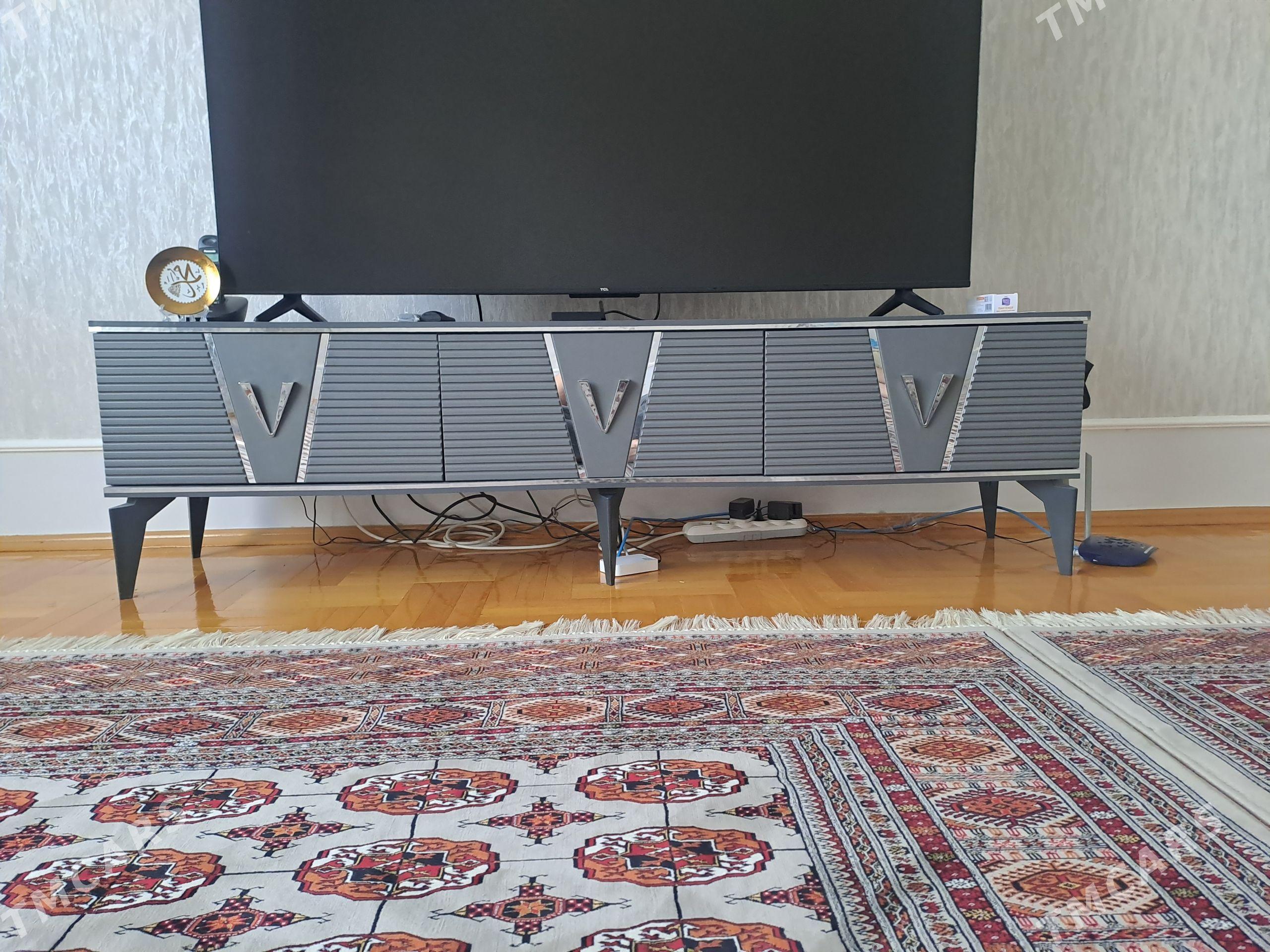 Telewizor podstawkasy - Çandybil şaýoly - img 1