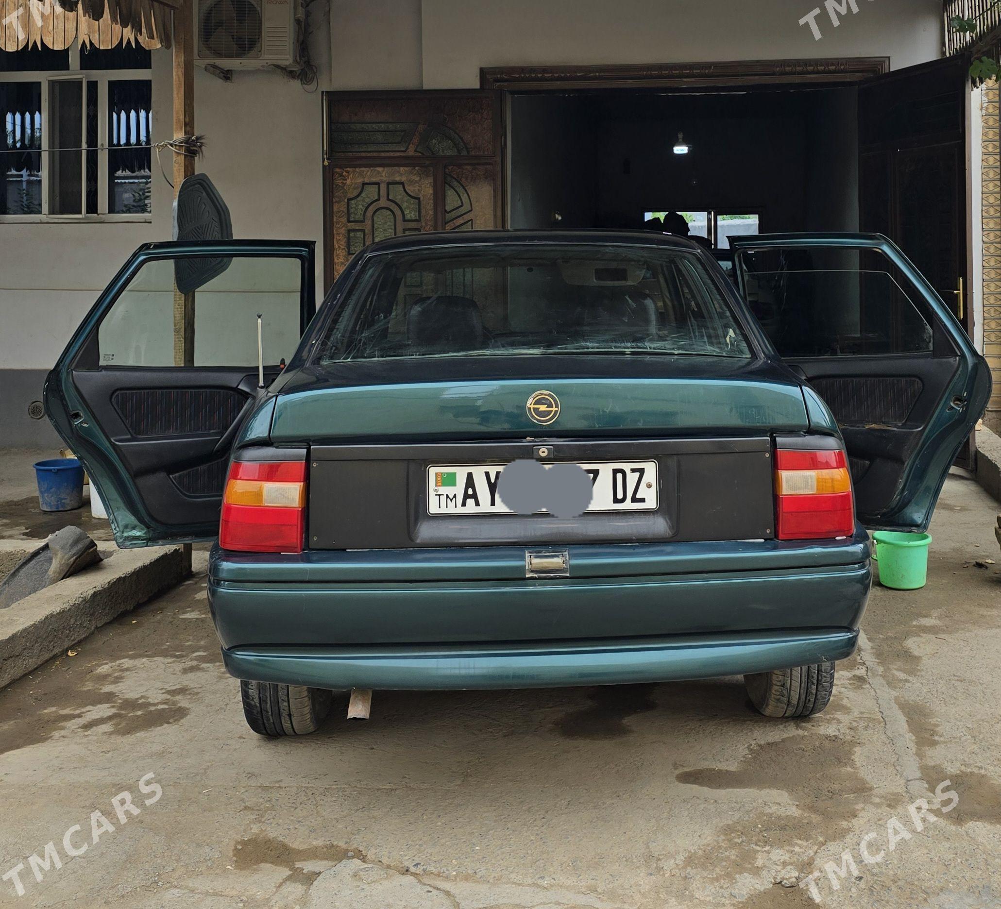 Opel Vectra 1994 - 70 000 TMT - Гурбансолтан Едже - img 1