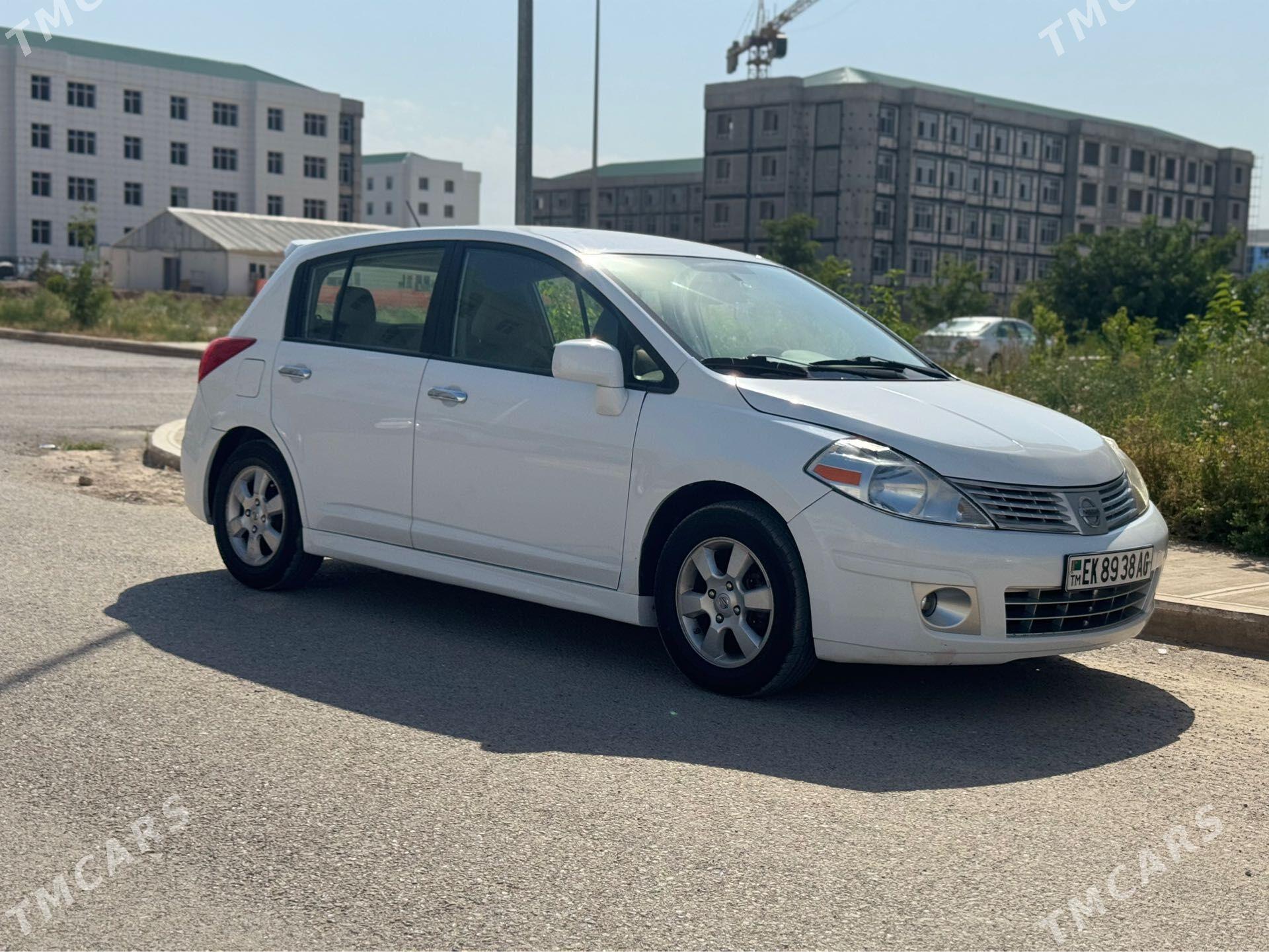 Nissan Versa 2011 - 148 000 TMT - Гуртли - img 1