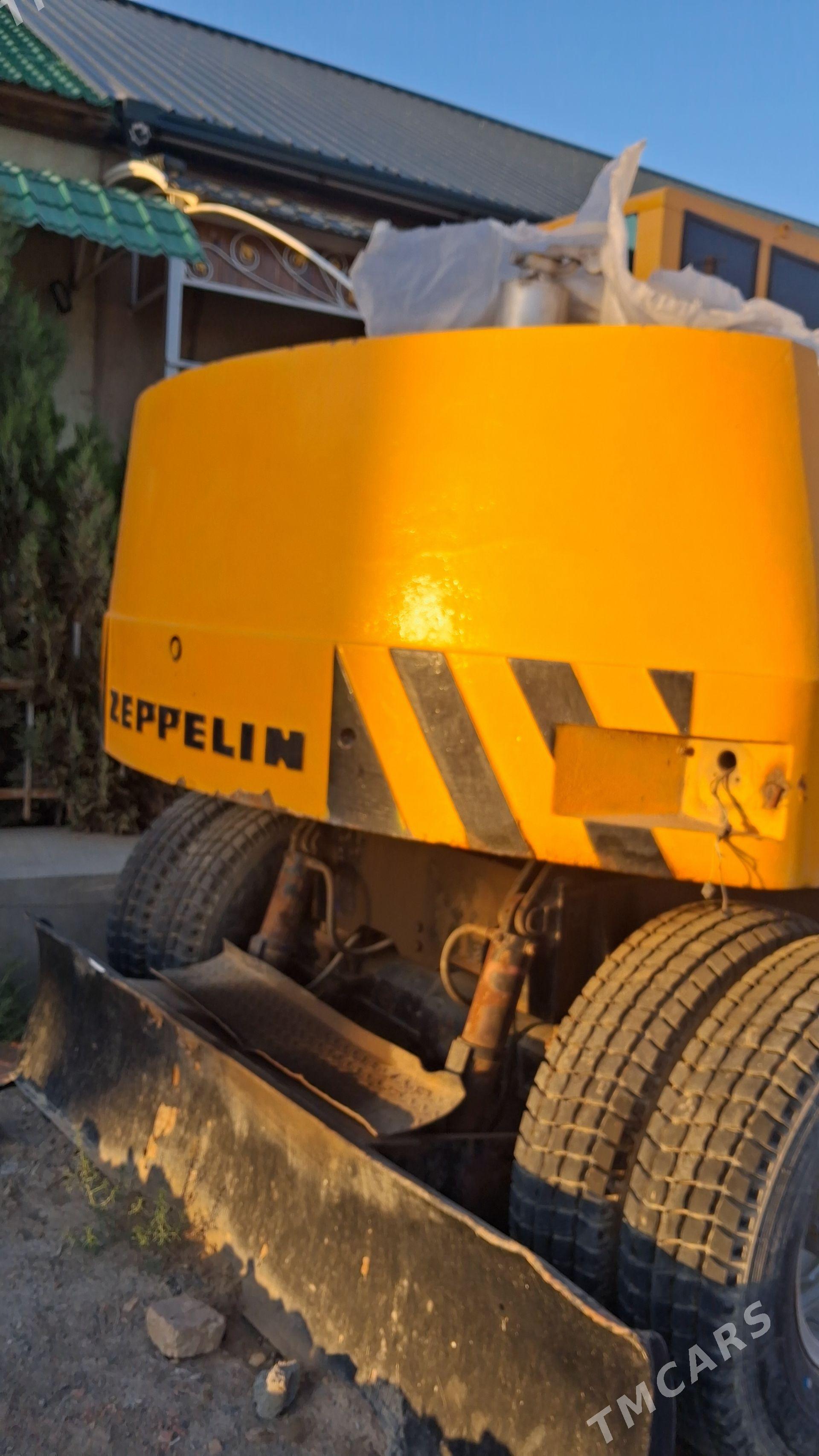 Caterpillar TH Series 1998 - 300 000 TMT - Köneürgenç - img 1