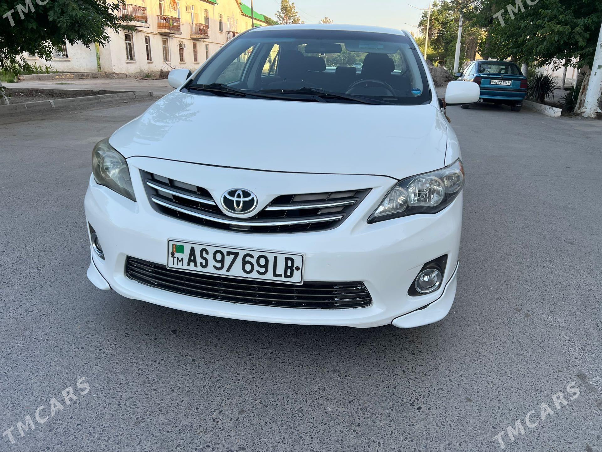 Toyota Corolla 2011 - 175 000 TMT - Туркменабат - img 1