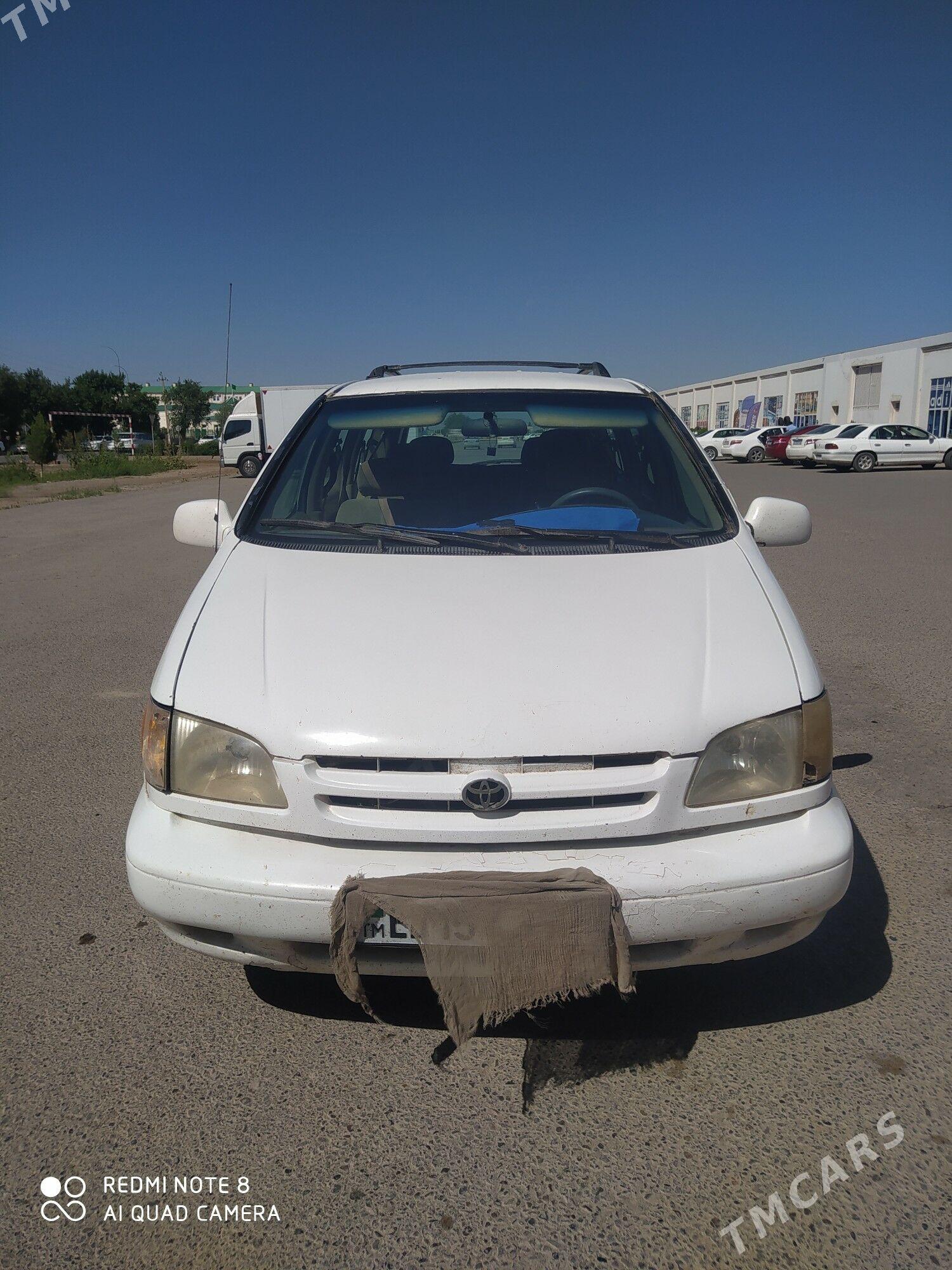 Toyota Sienna 2000 - 135 000 TMT - Tejen - img 1