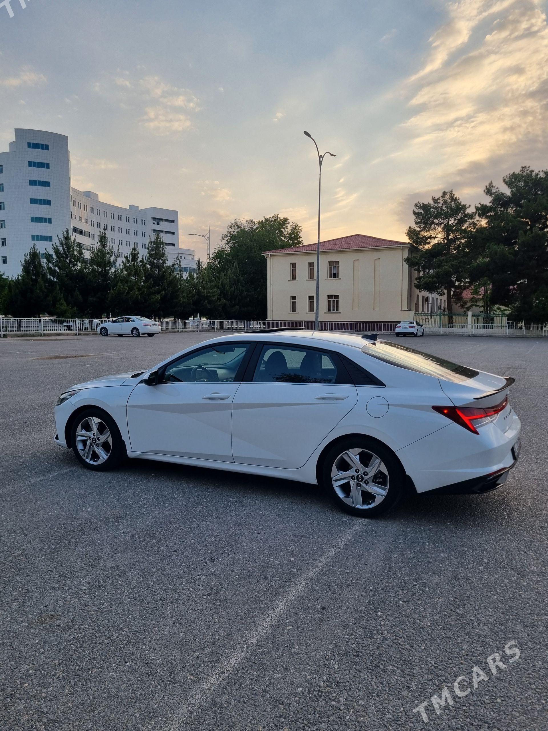 Hyundai Elantra 2022 - 256 000 TMT - Ашхабад - img 1