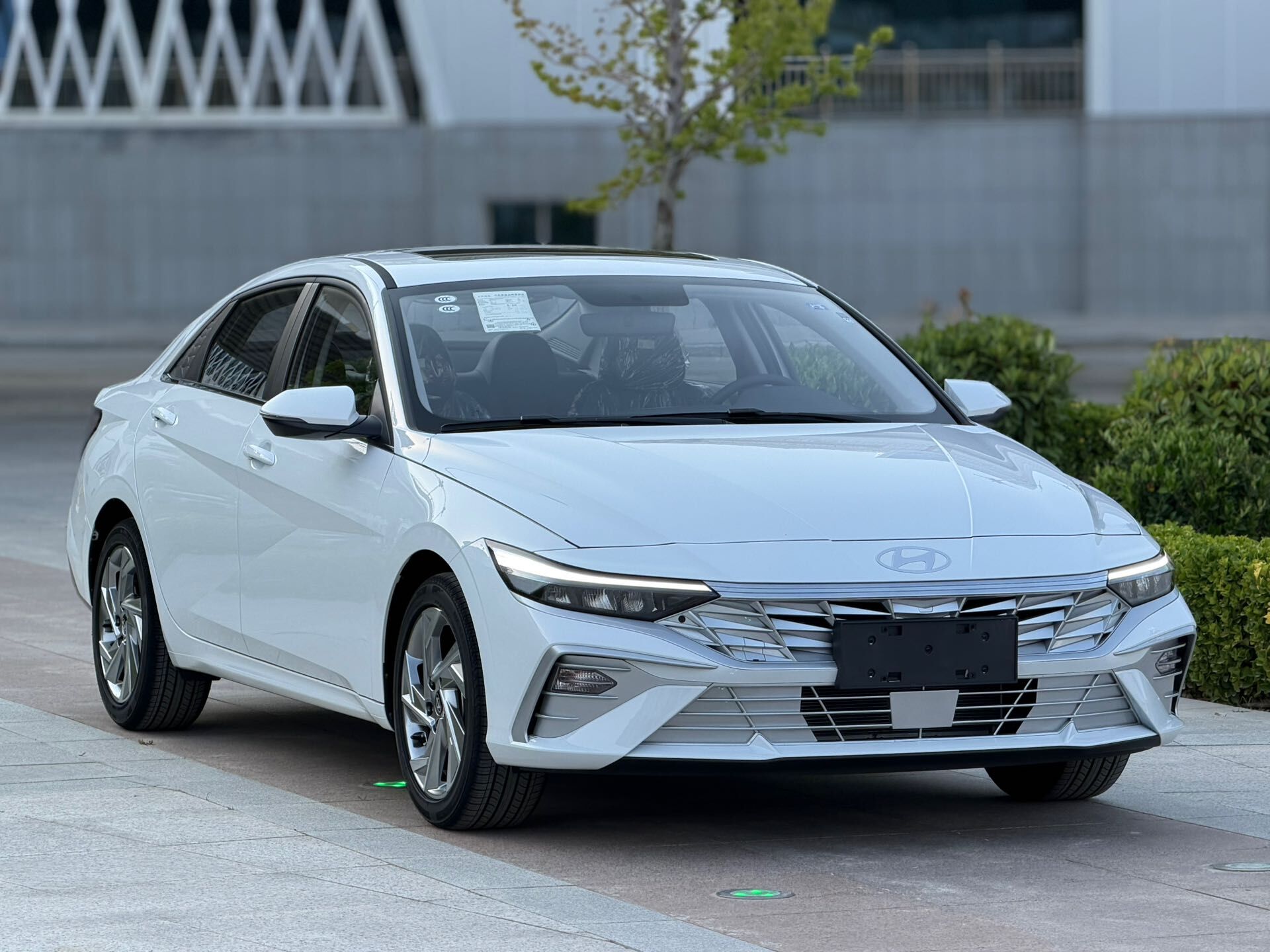 Hyundai Elantra 2026 - 284 000 TMT - 15-nji tapgyr - img 1