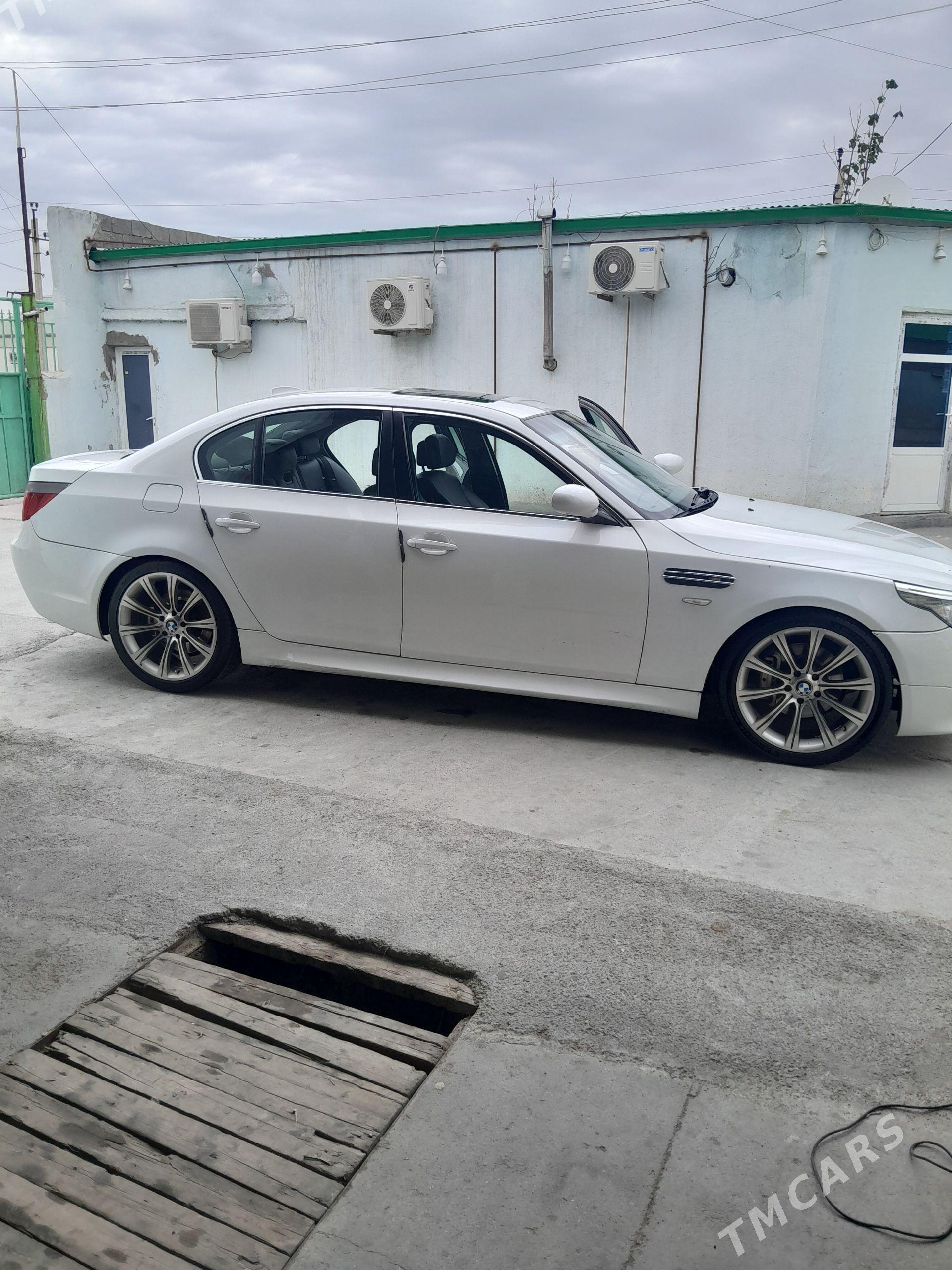 BMW E60 2007 - 200 000 TMT - Ашхабад - img 1