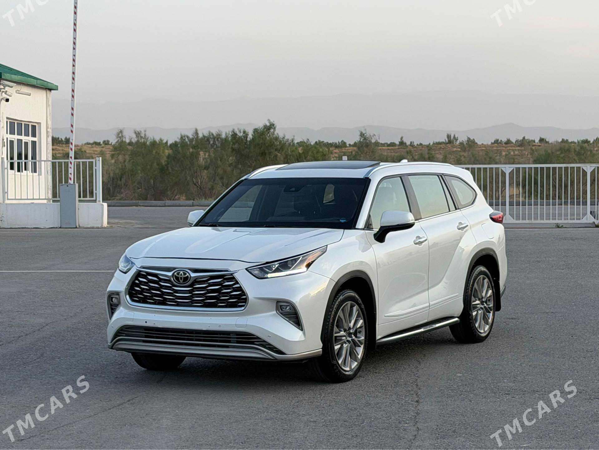 Toyota Highlander 2023 - 575 000 TMT - Aşgabat - img 1
