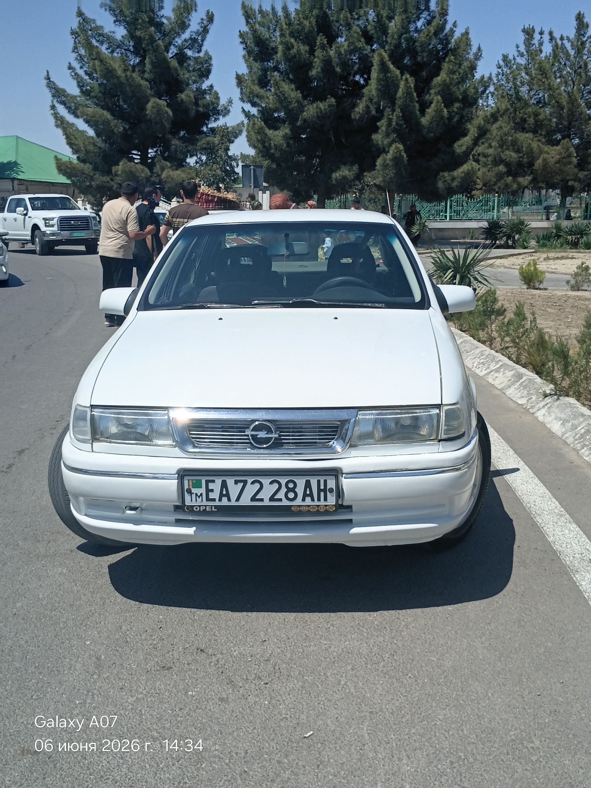 Opel Vectra 1994 - 60 000 TMT - Bäherden - img 1