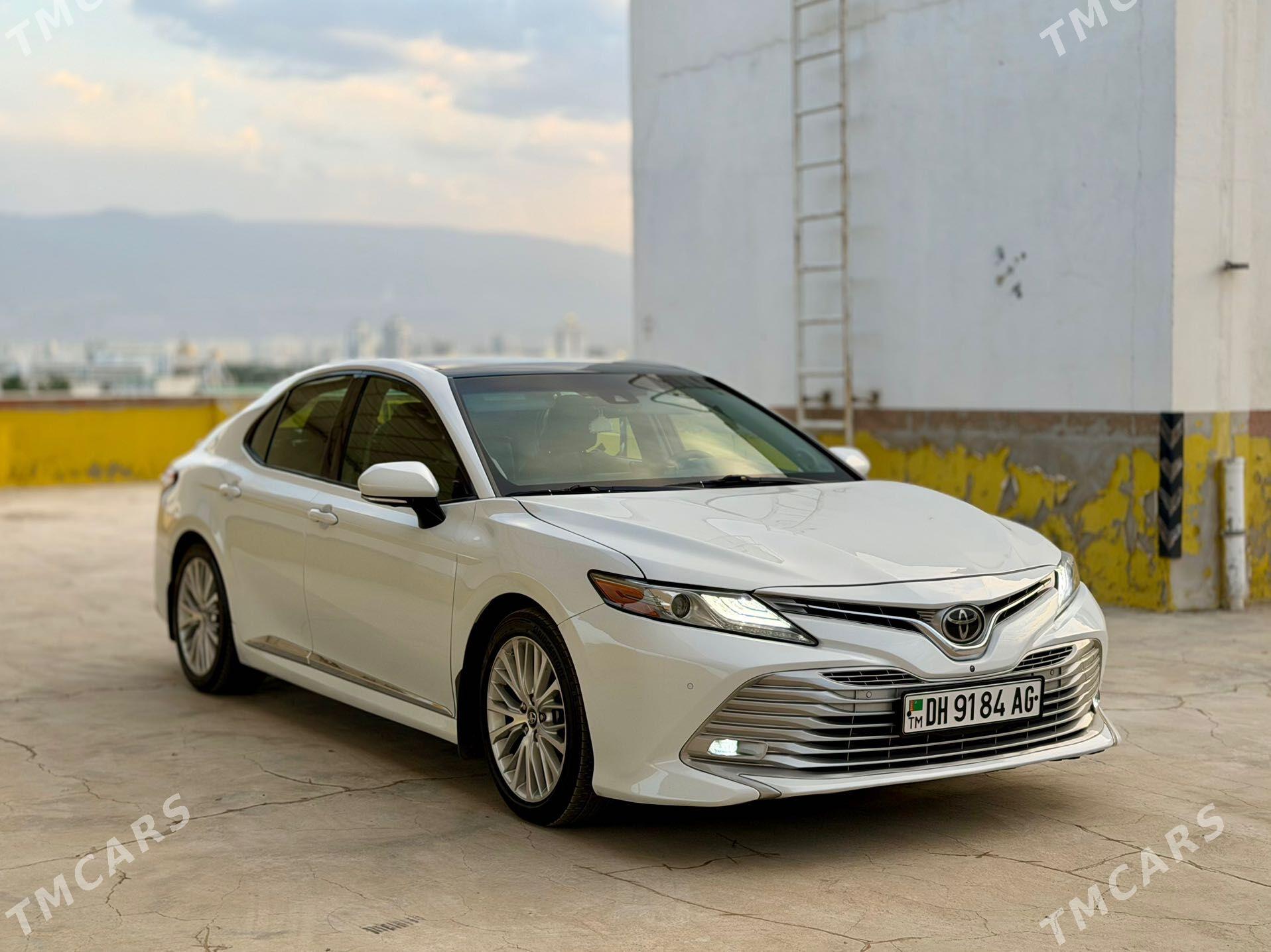 Toyota Camry 2018 - 372 500 TMT - Aşgabat - img 1