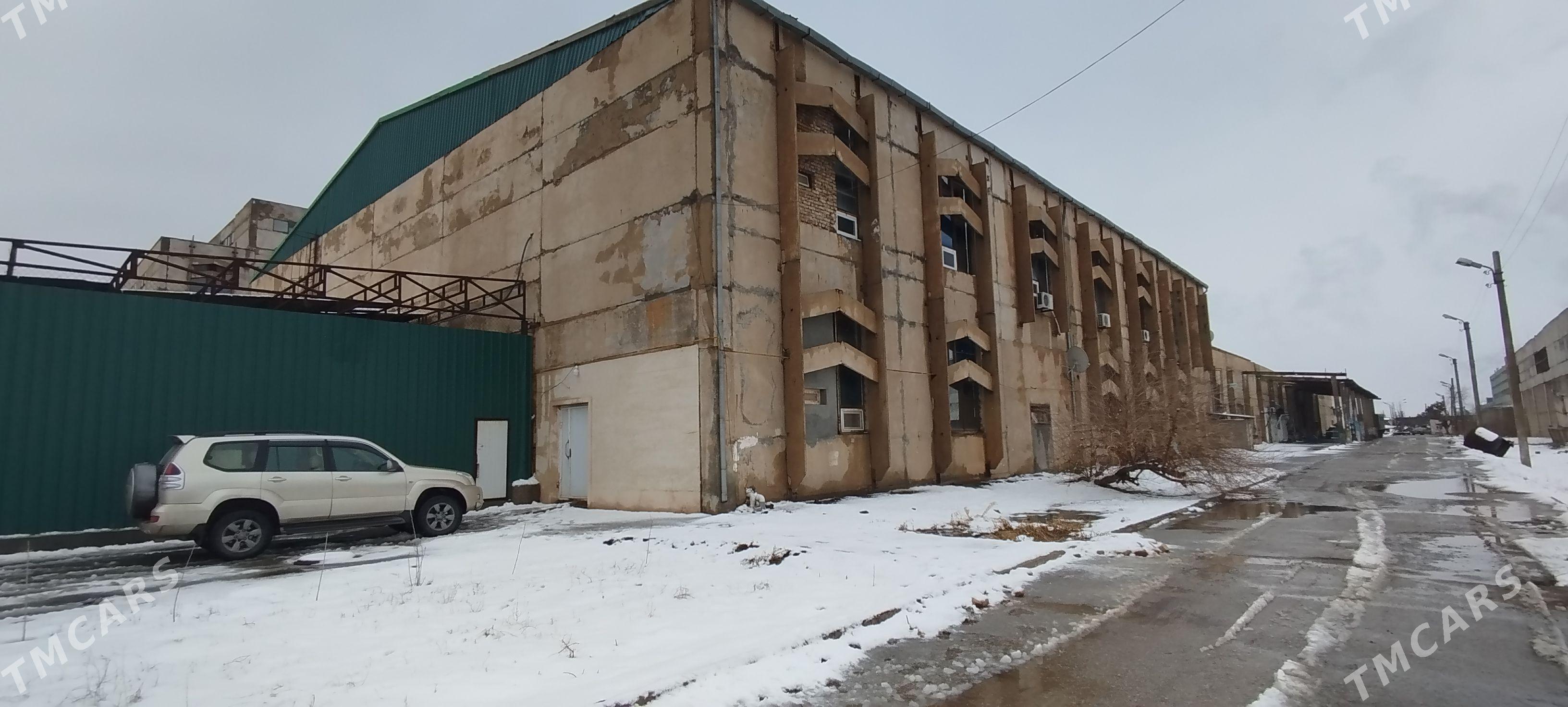 promzona 3250m² suw zawot - Туркменабат - img 1