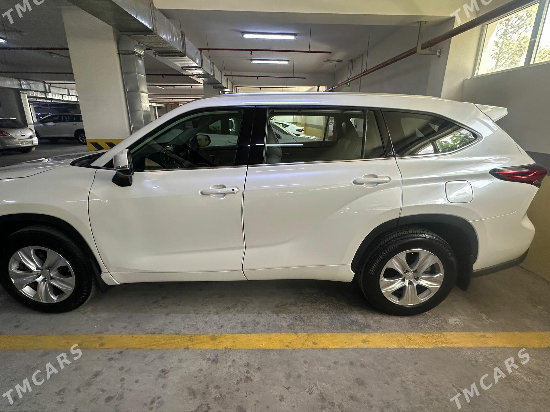 Toyota Highlander 2021 - 600 000 TMT - Aşgabat - img 1