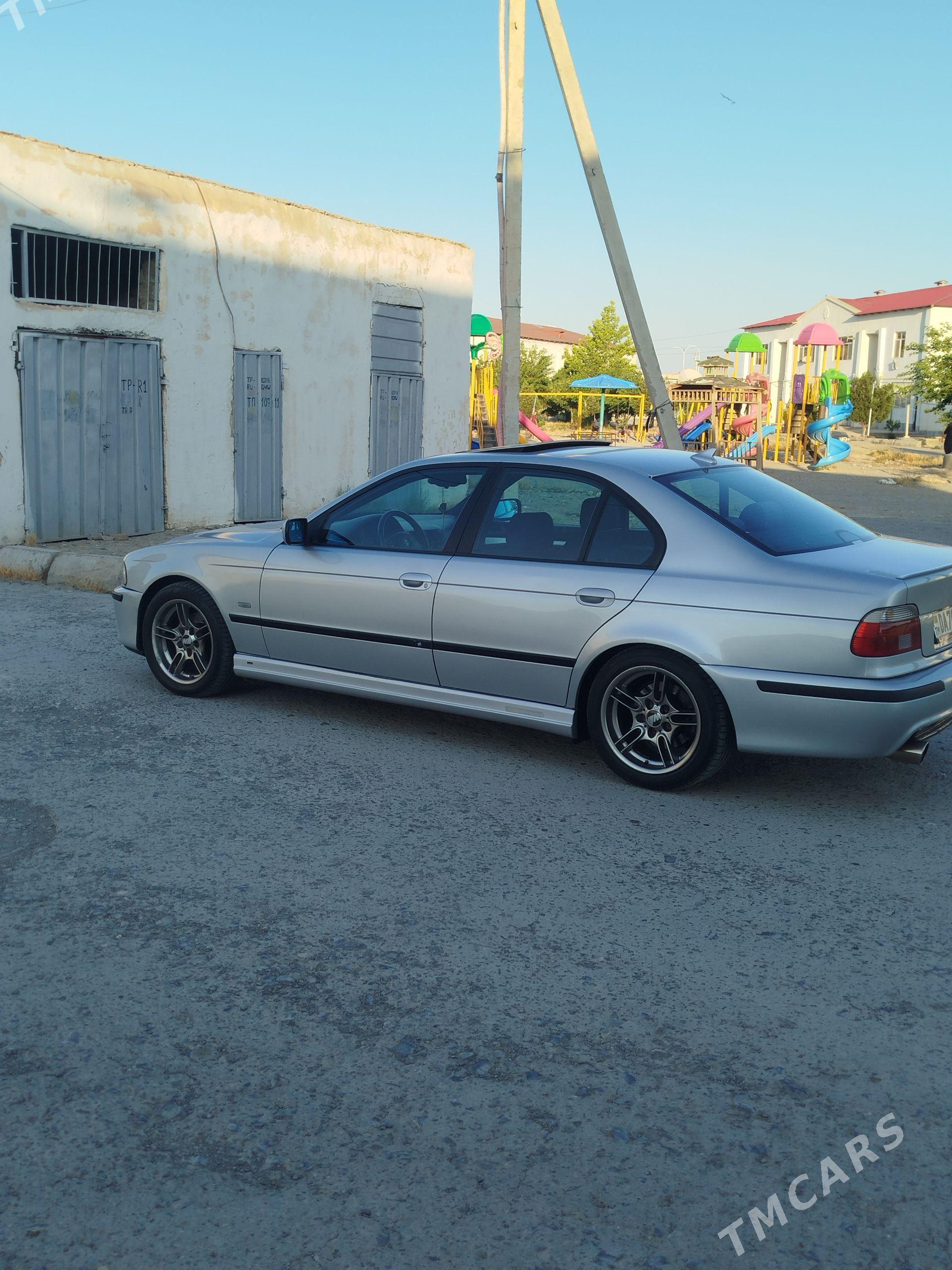 BMW 528 2000 - 145 000 TMT - Гызыларбат - img 1