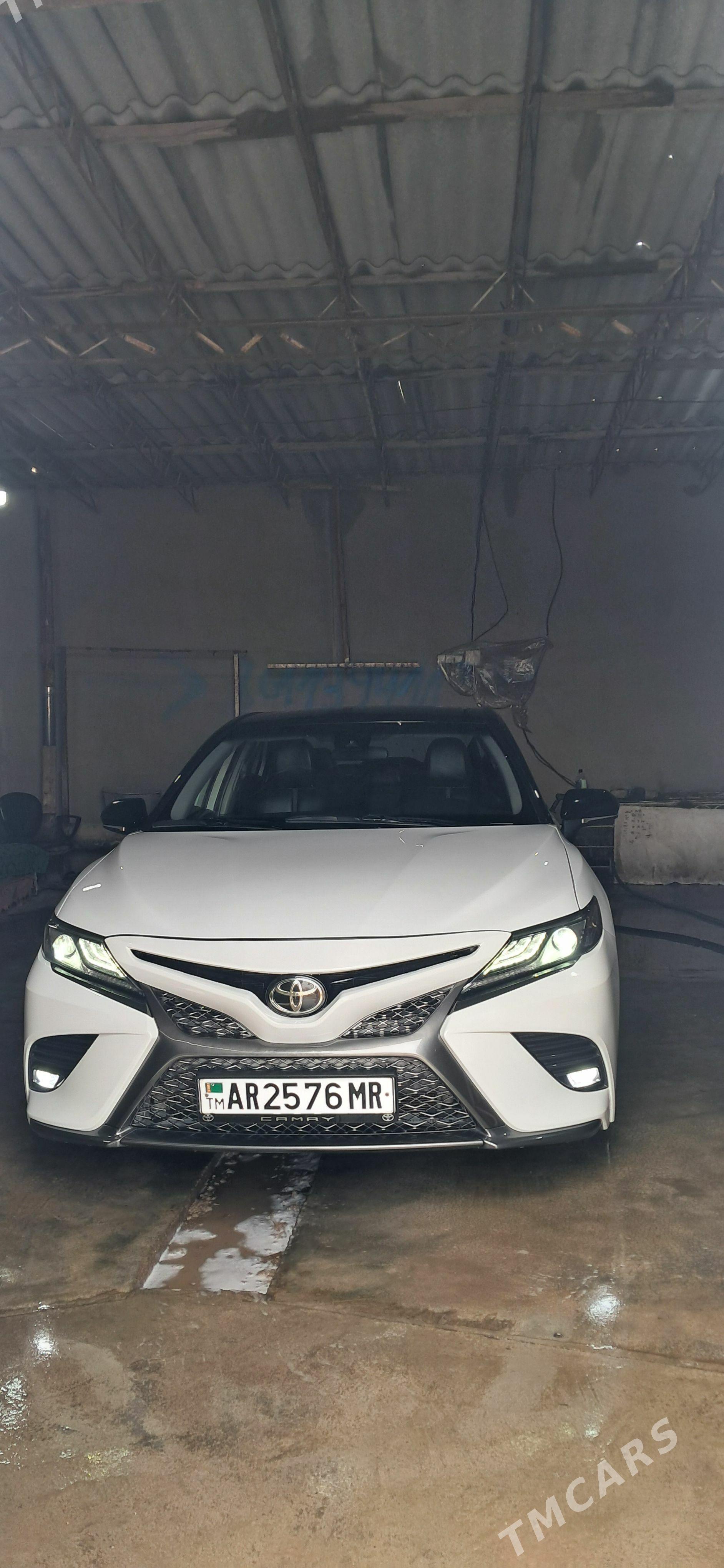 Toyota Camry 2020 - 330 000 TMT - Мары - img 1