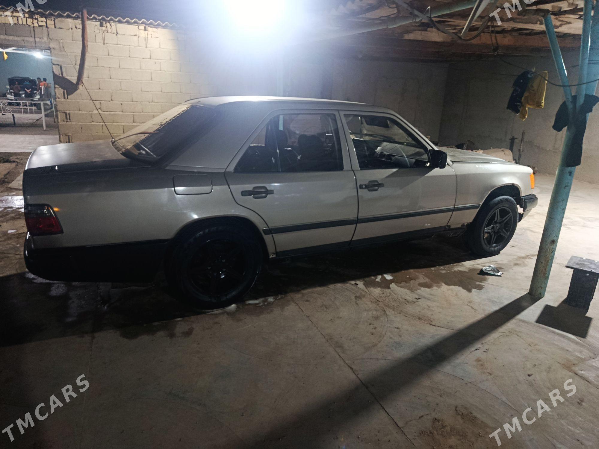 Mercedes-Benz 190-Class 1990 - 30 000 TMT - Sarahs - img 1