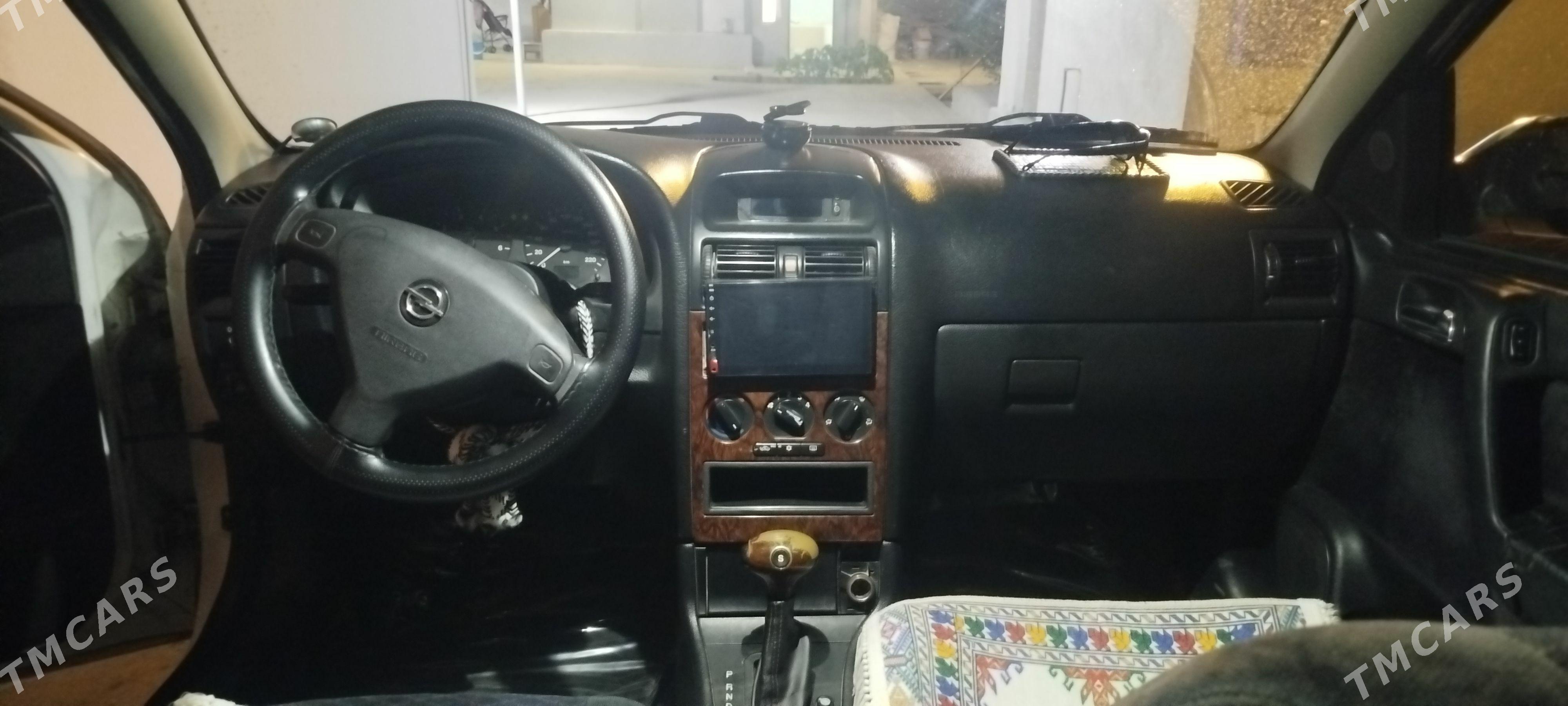 Opel Astra 2000 - 85 000 TMT - Bäherden - img 1