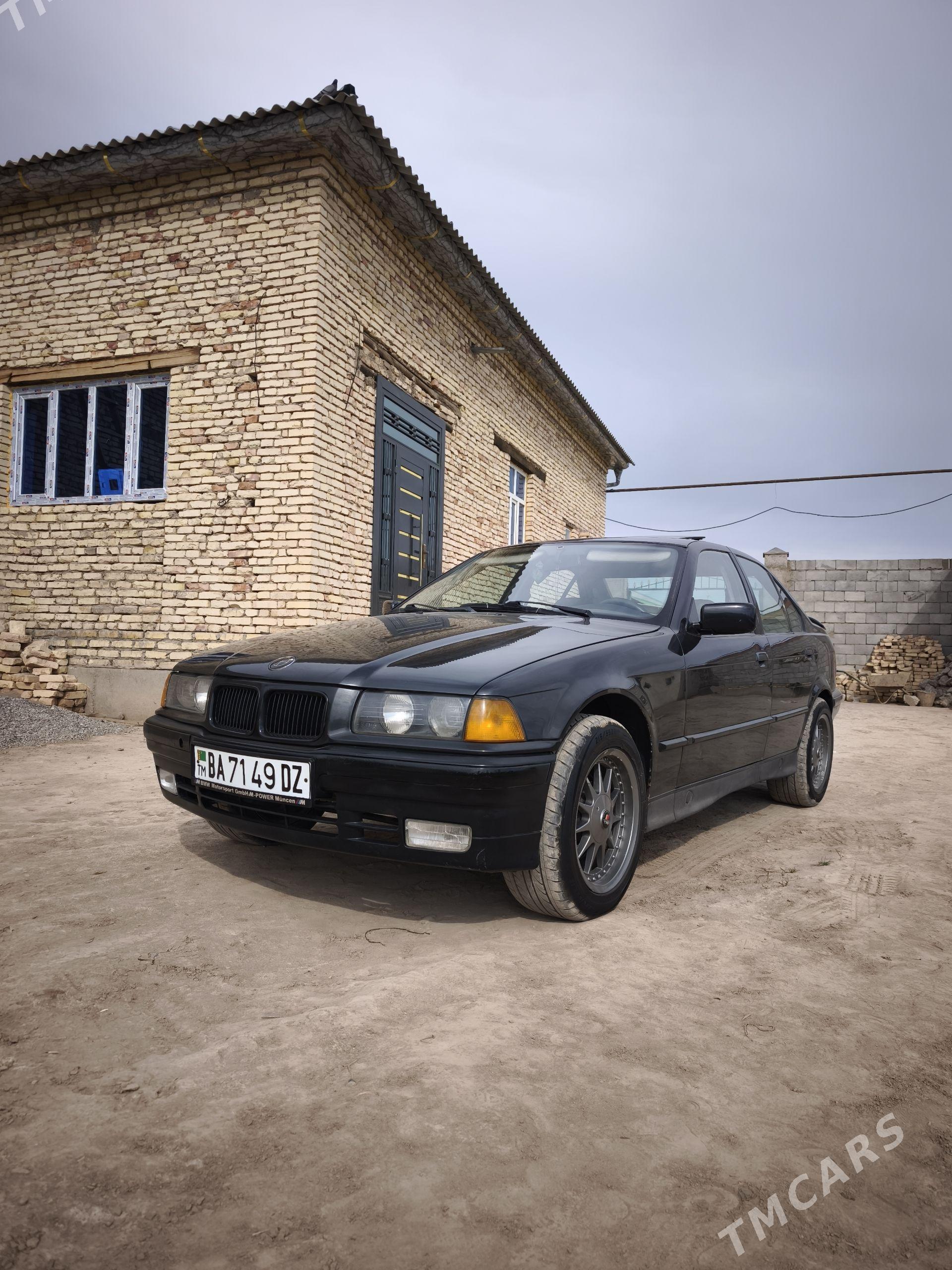 BMW 325 1992 - 70 000 TMT - Дашогуз - img 1