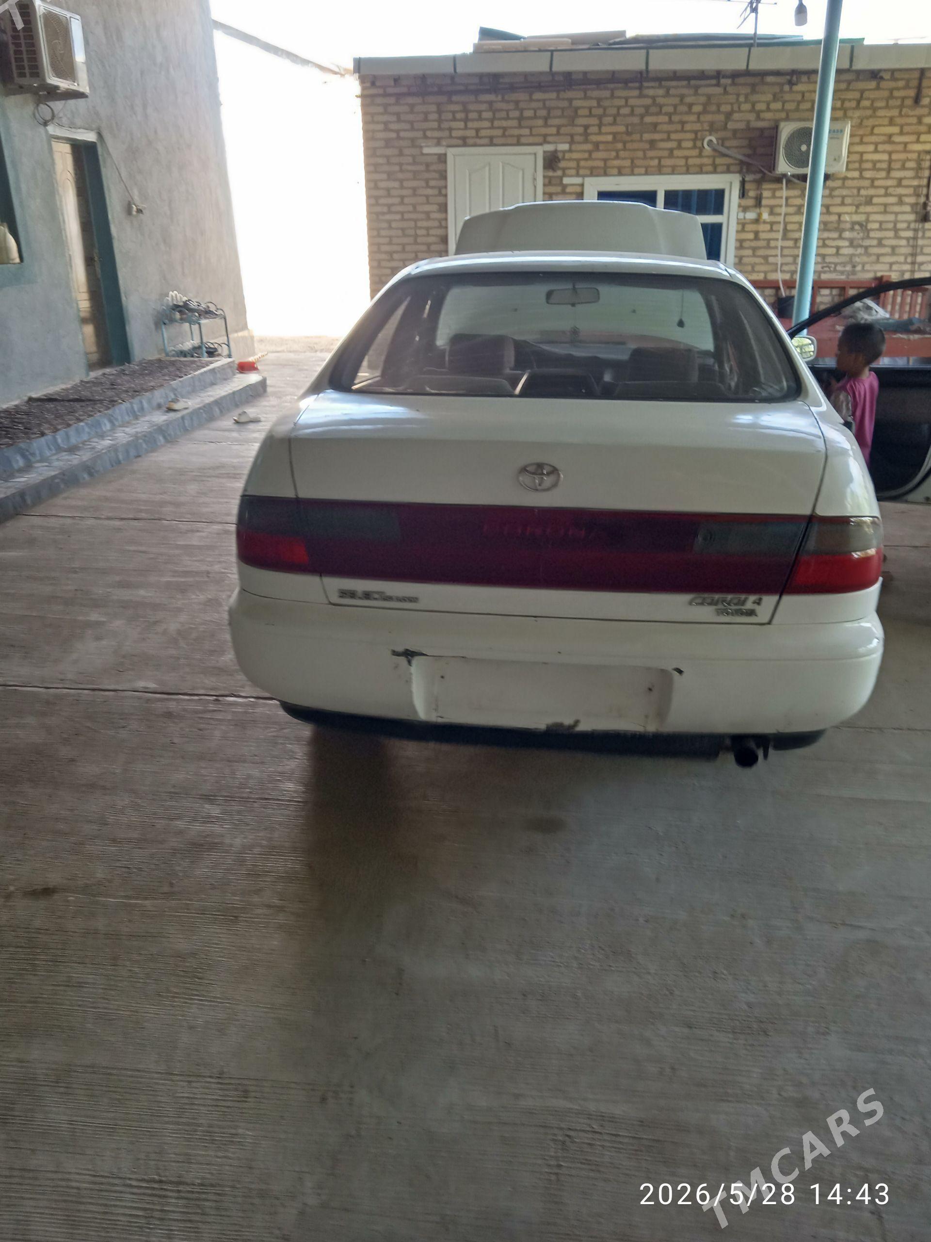 Toyota Corona 1993 - 65 000 TMT - Халач - img 1