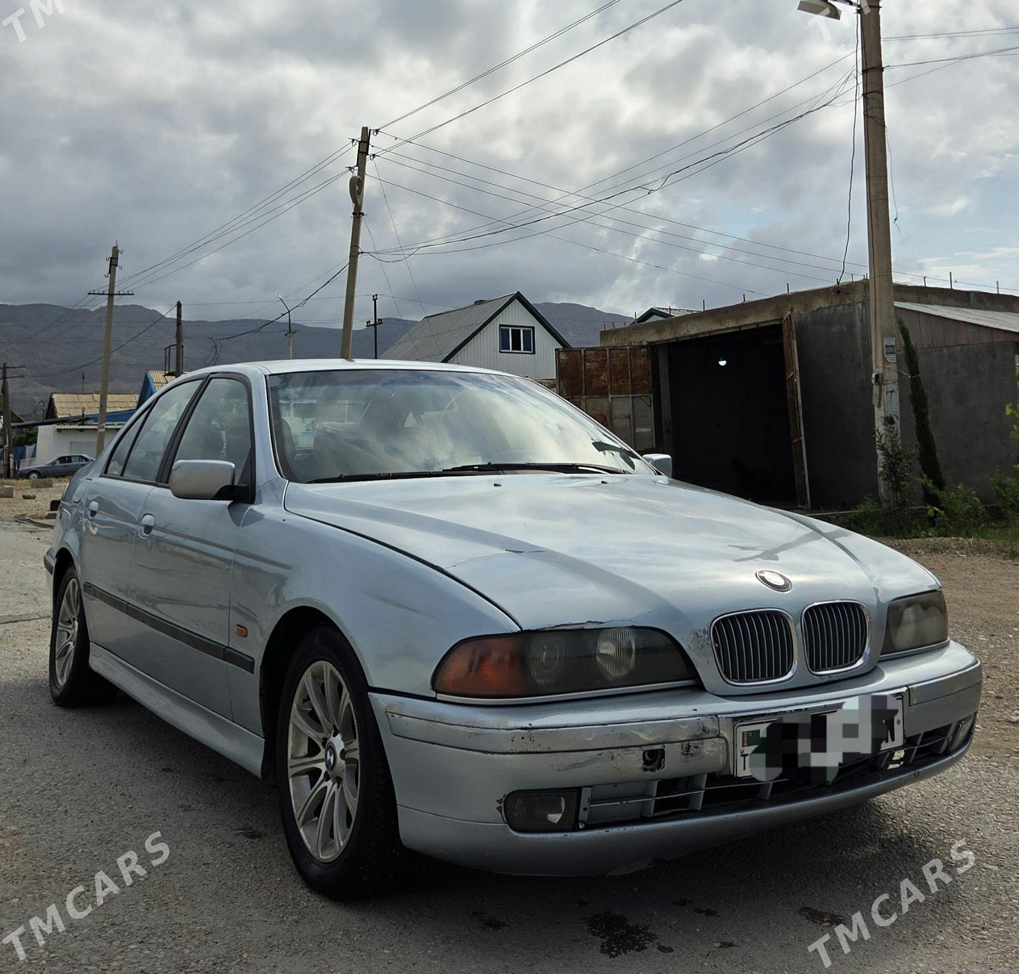 BMW E39 1998 - 52 000 TMT - Balkanabat - img 1