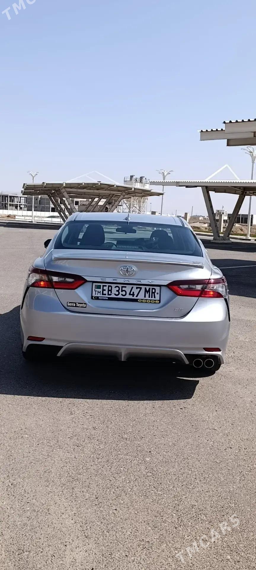 Toyota Camry 2022 - 350 000 TMT - Ёлётен - img 1
