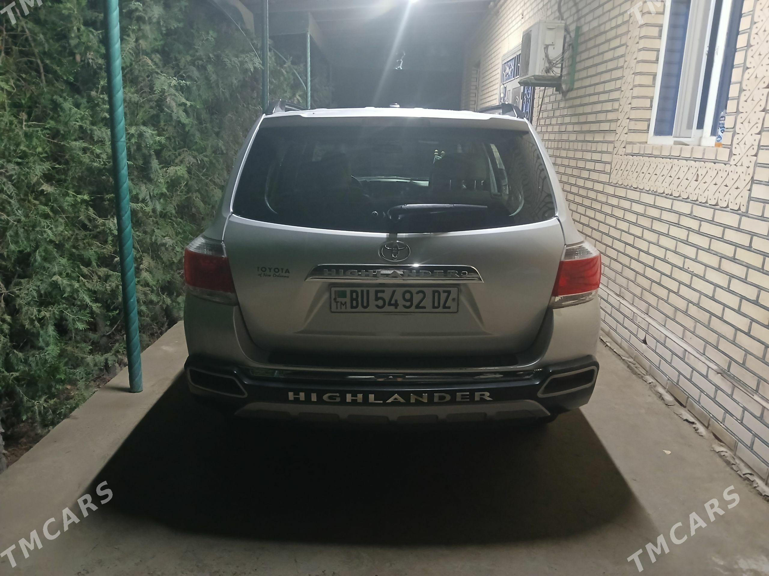 Toyota Highlander 2011 - 380 000 TMT - Дашогуз - img 1