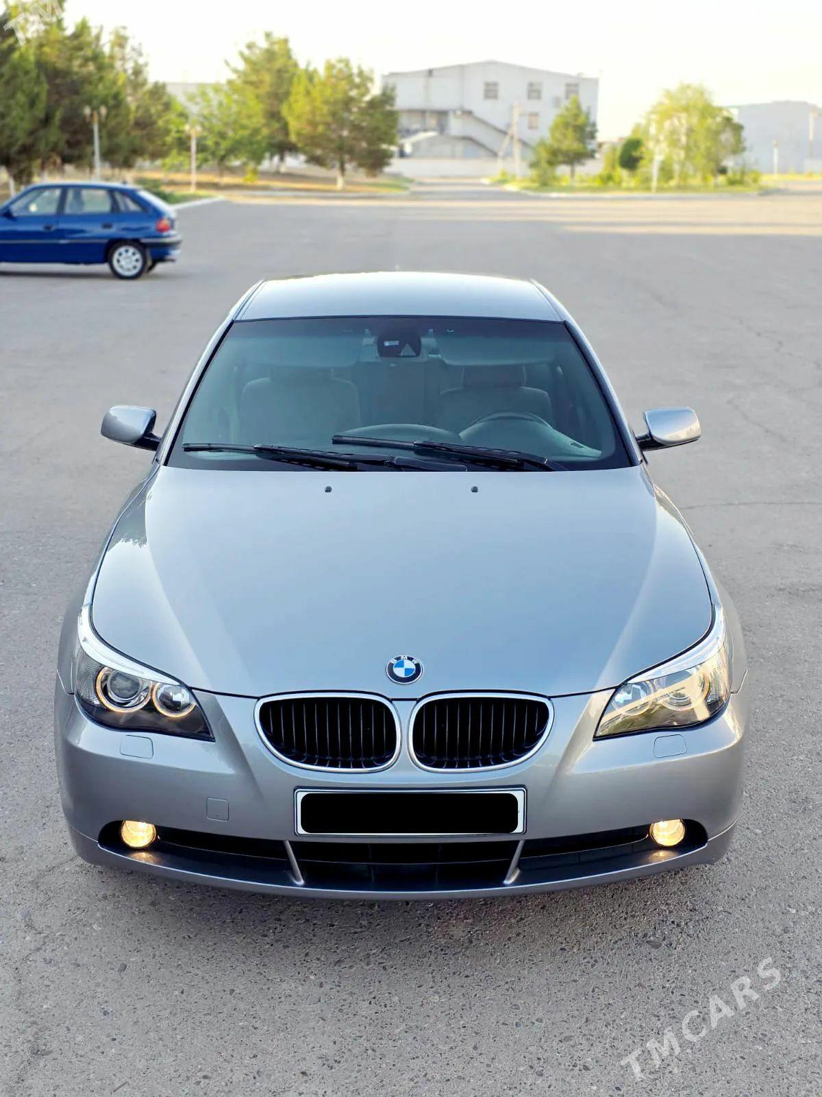 BMW E60 2004 - 195 000 TMT - Dänew - img 1