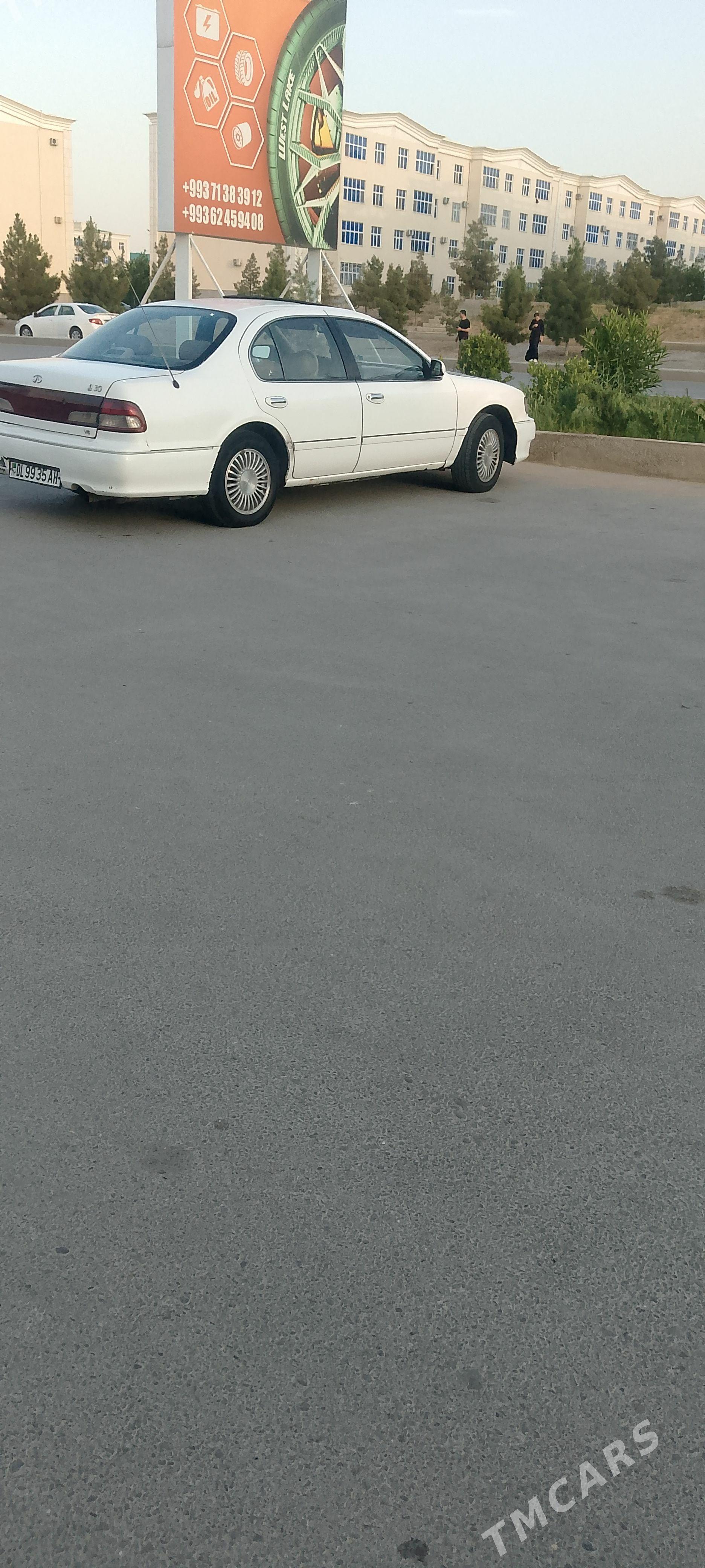 Nissan Maxima 1996 - 60 000 TMT - Теджен - img 1