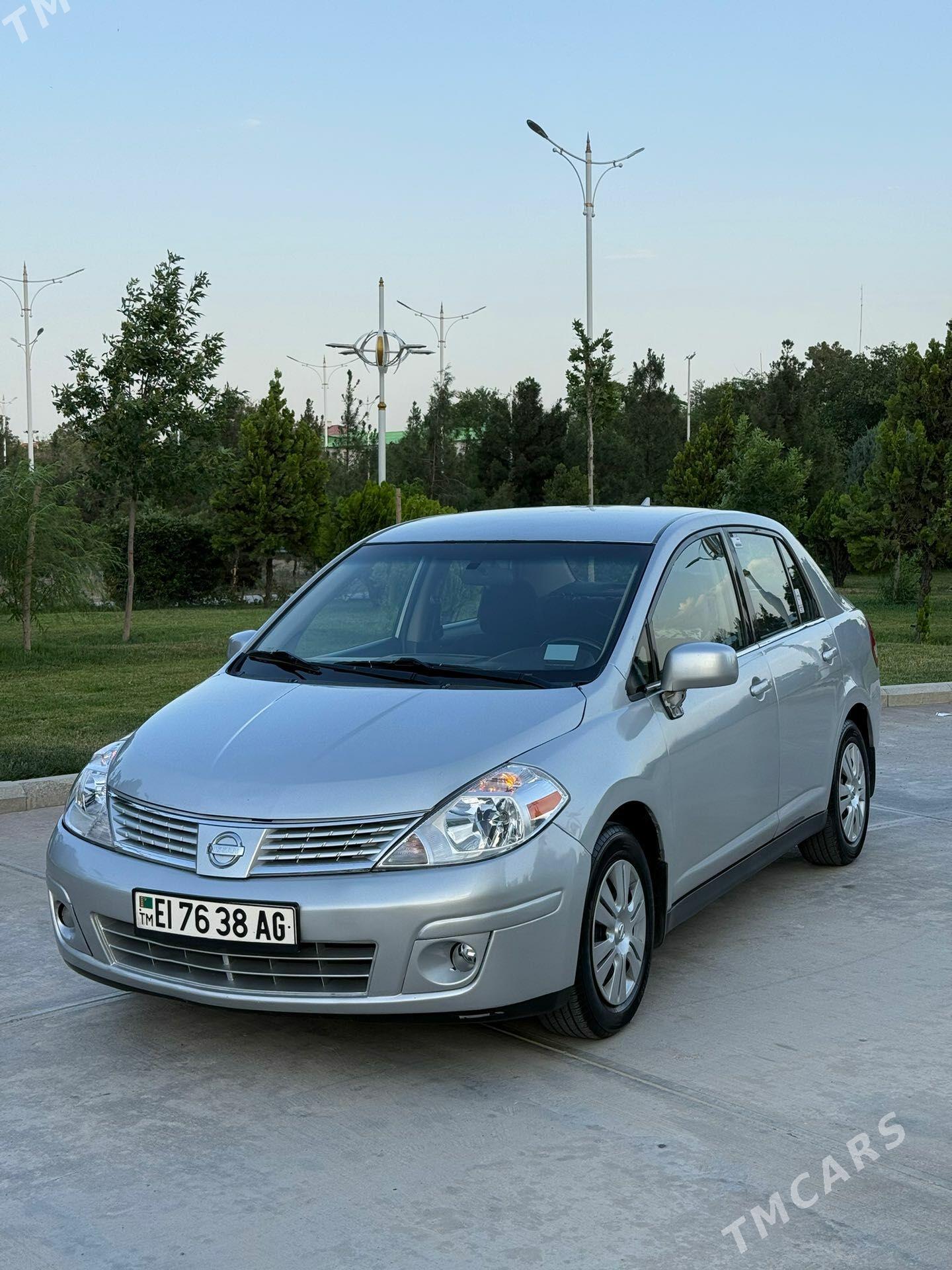 Nissan Versa 2010 - 145 000 TMT - 30 мкр - img 1