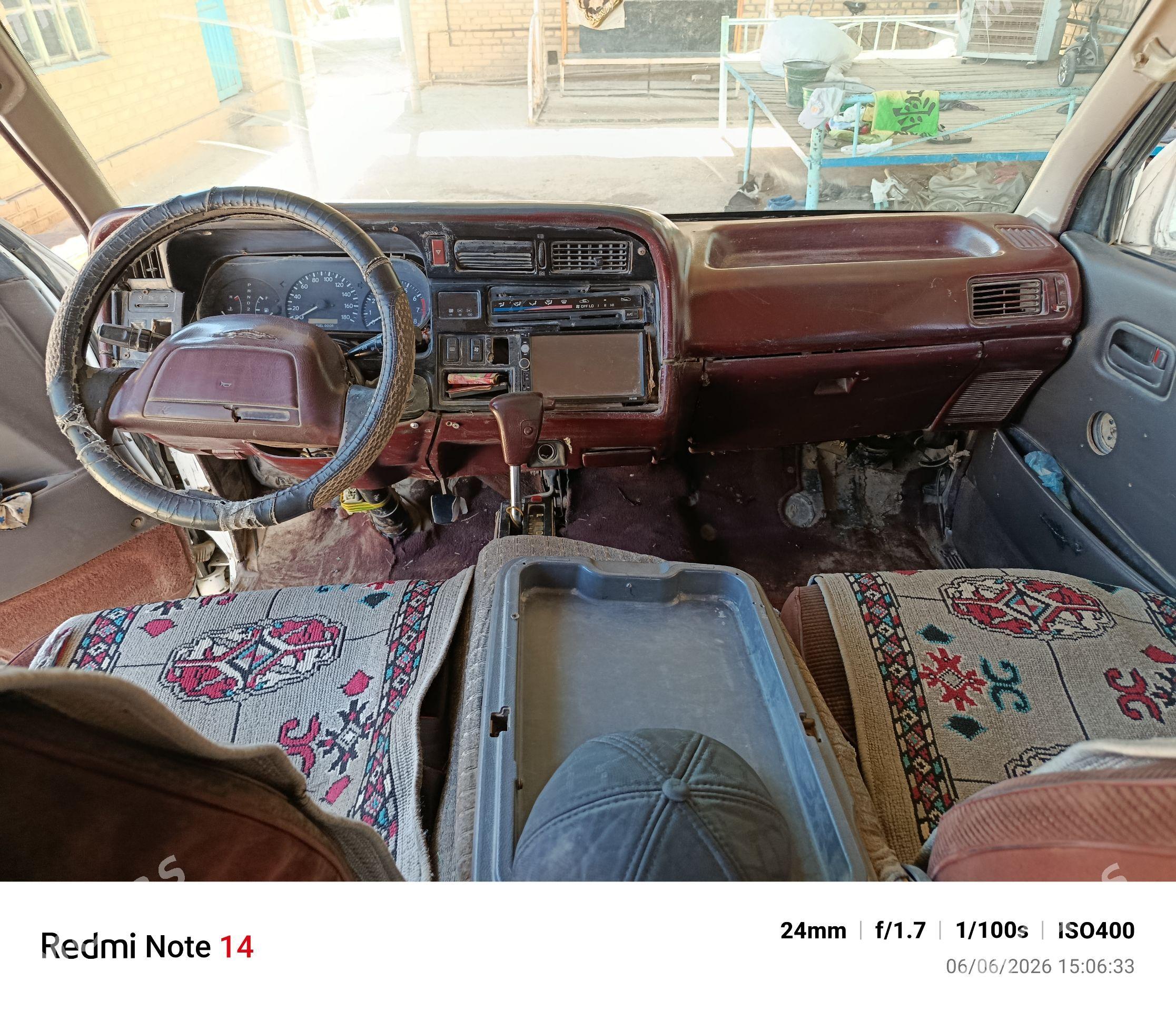 Toyota Hiace 1992 - 70 000 TMT - Мургап - img 1