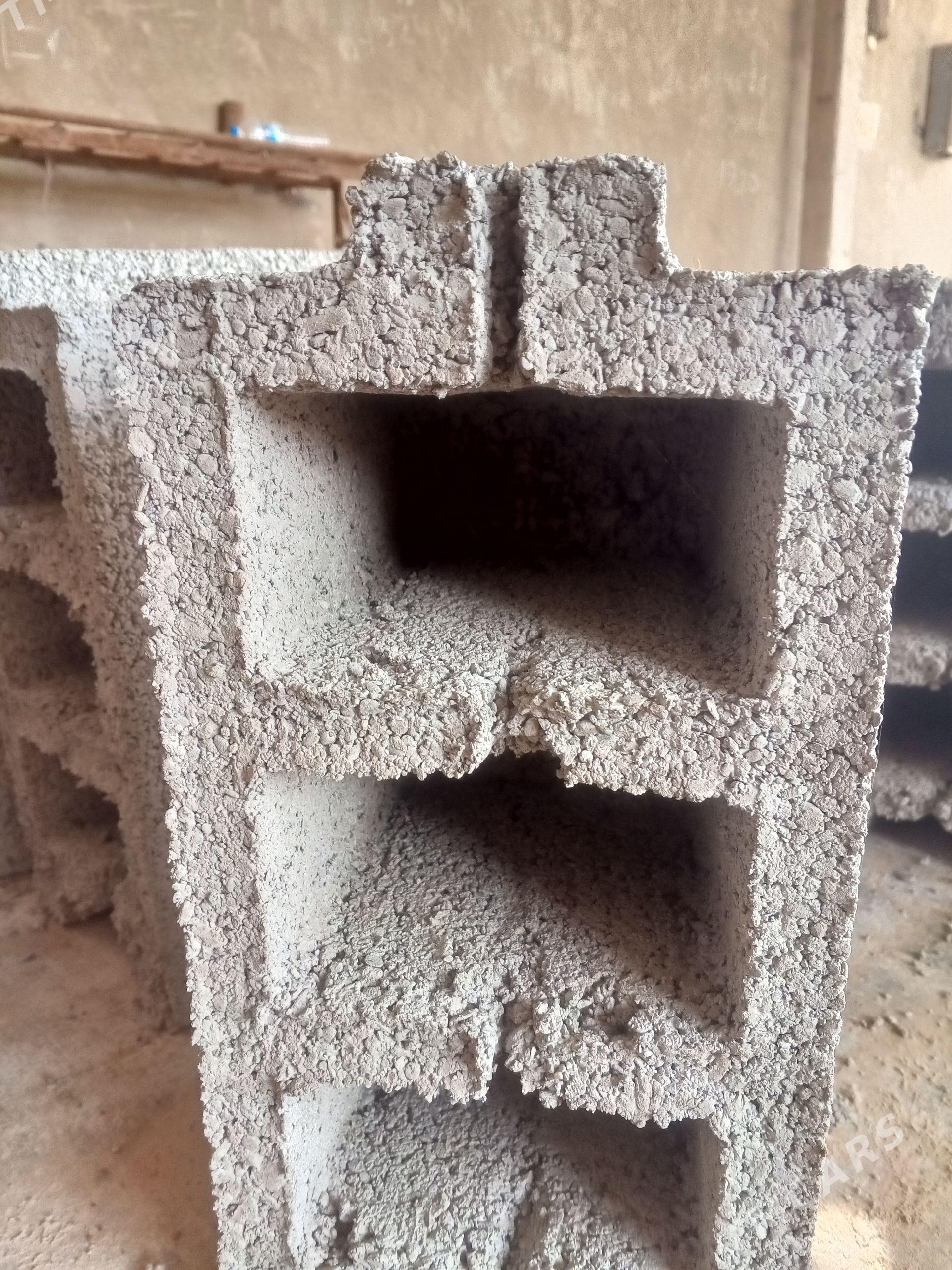 Beton kerpic - Sakarçäge - img 1