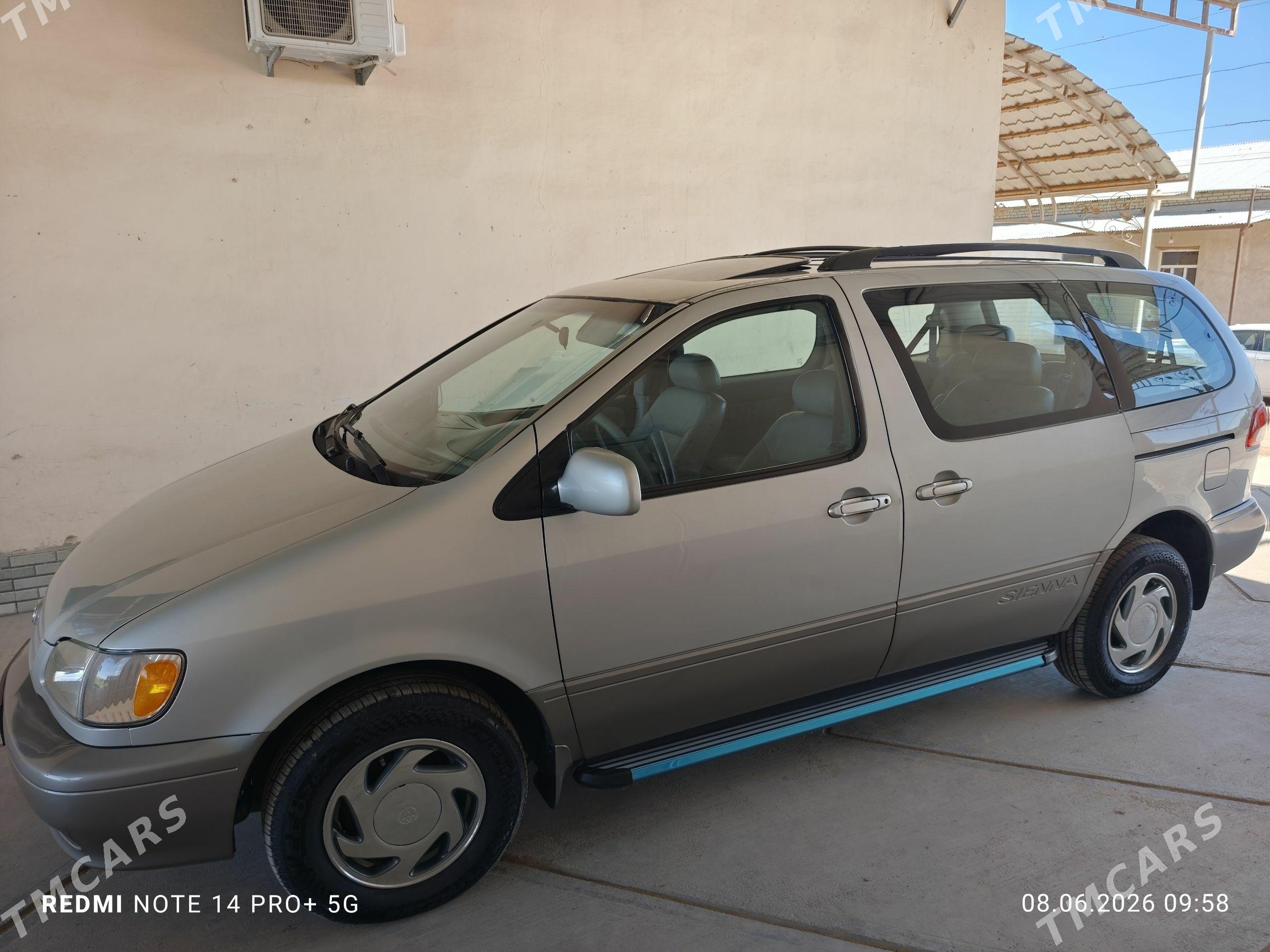 Toyota Sienna 2003 - 270 000 TMT - Дашогуз - img 1