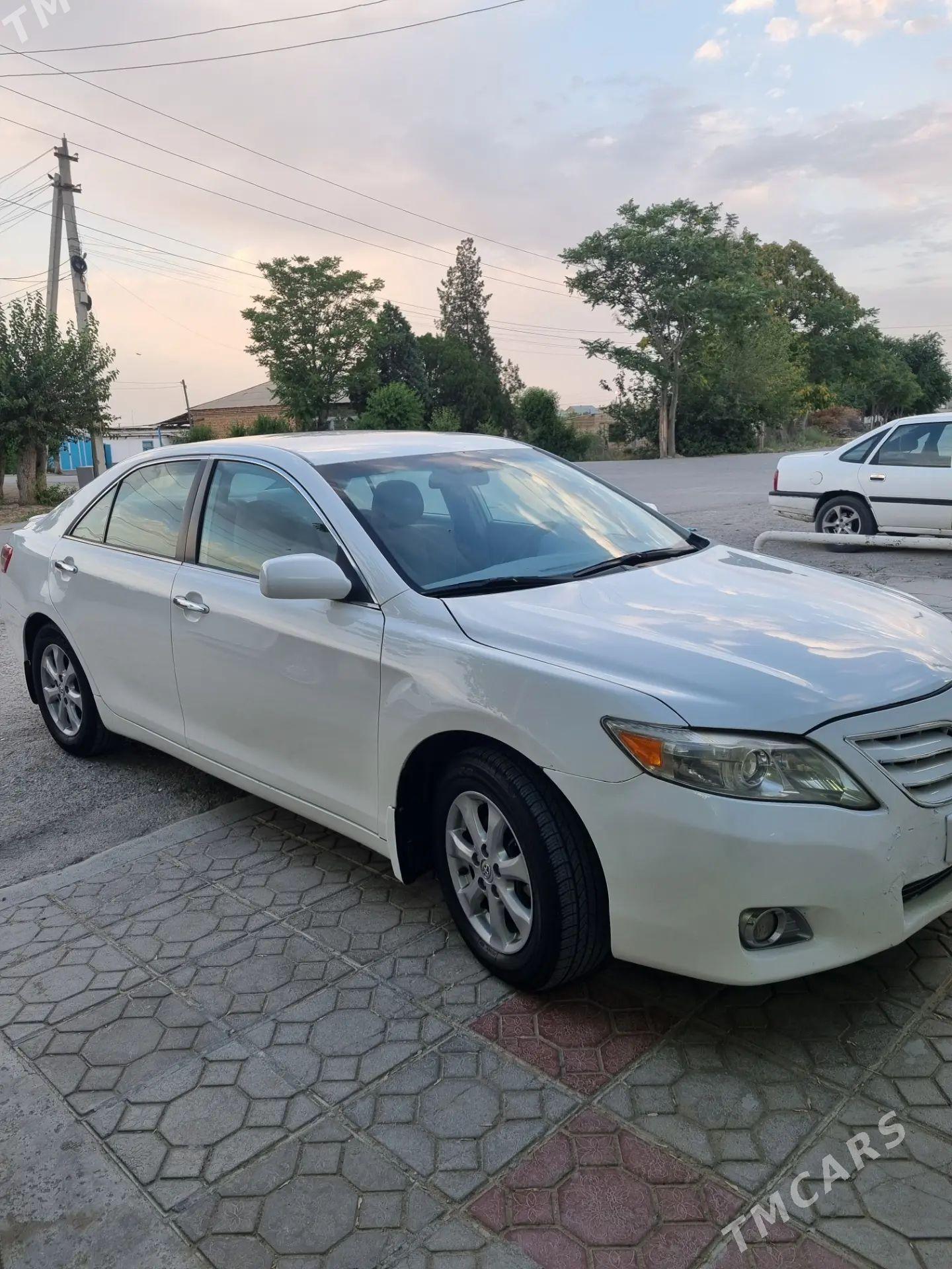 Toyota Camry 2011 - 195 000 TMT - Гёкдепе - img 1