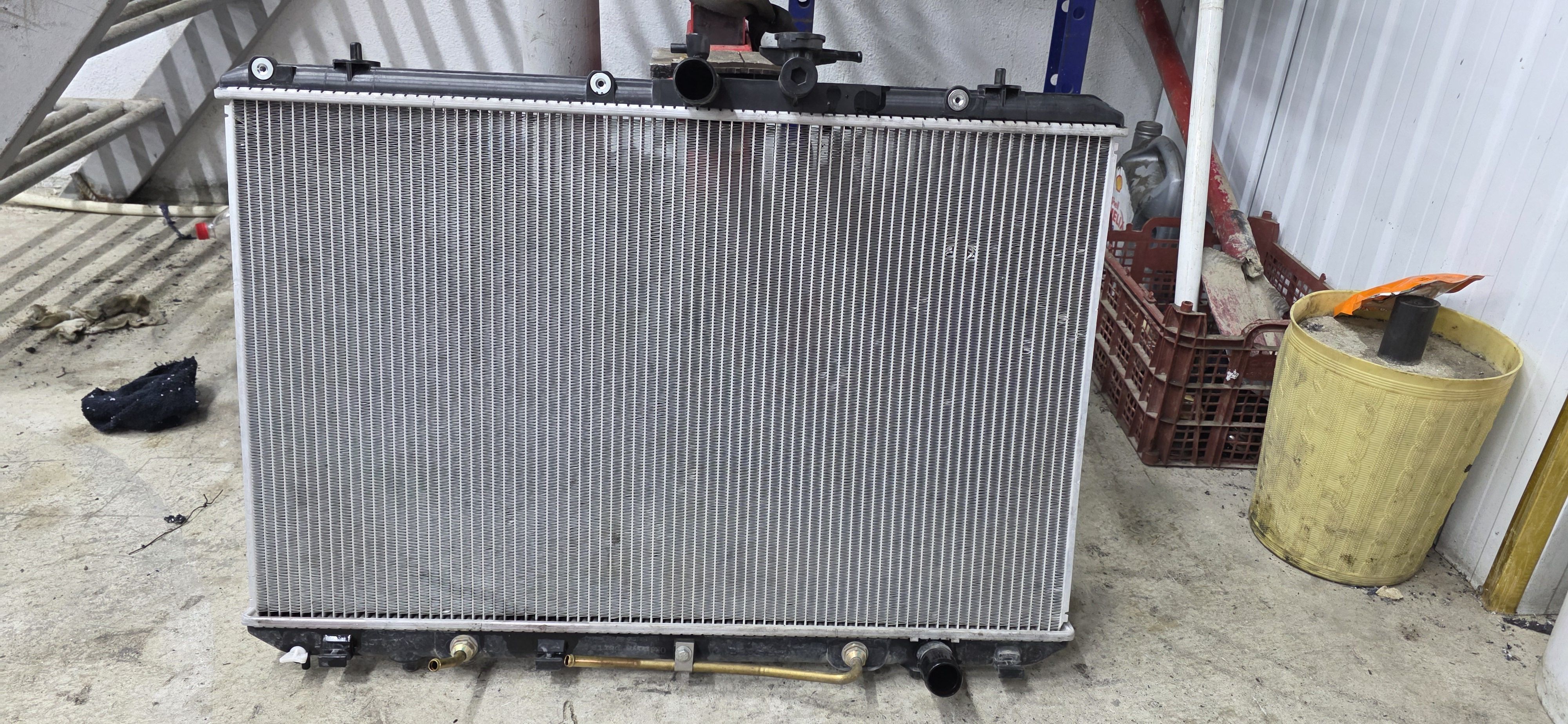 Radiyator suw Highlander 2013y 1 750 TMT - Aşgabat - img 1