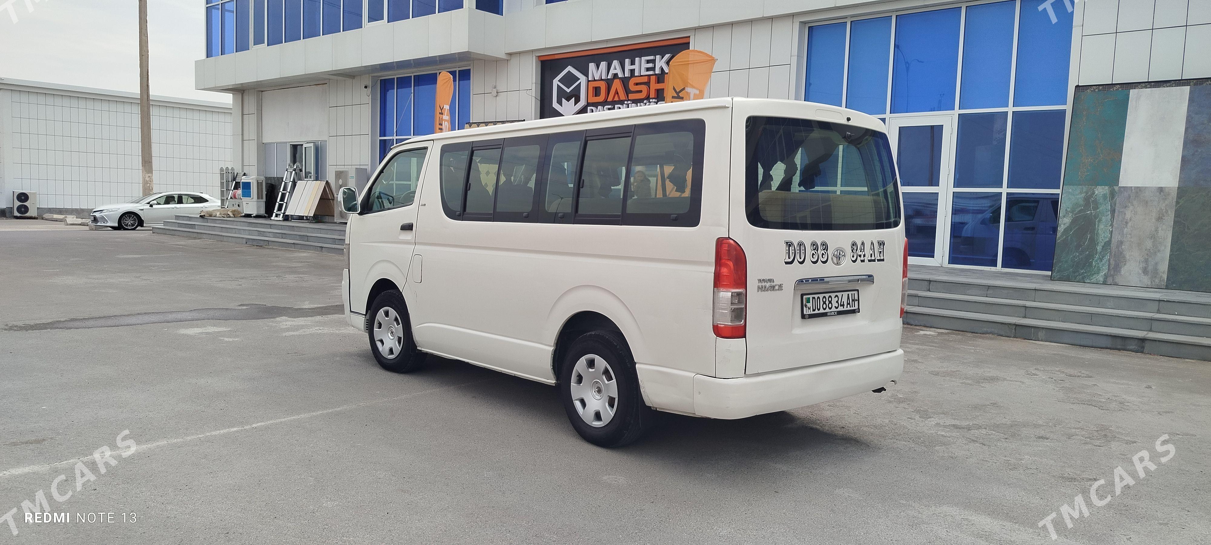 Toyota Hiace 2006 - 255 000 TMT - Ак-Бугдайский этрап - img 1