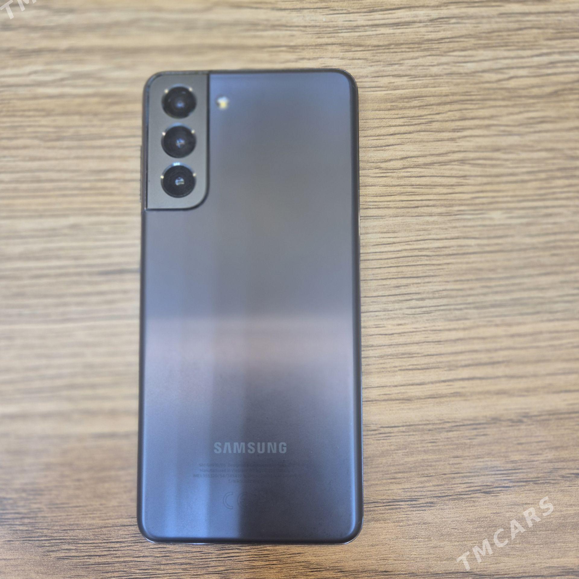 Samsung S21 - 8 мкр - img 1