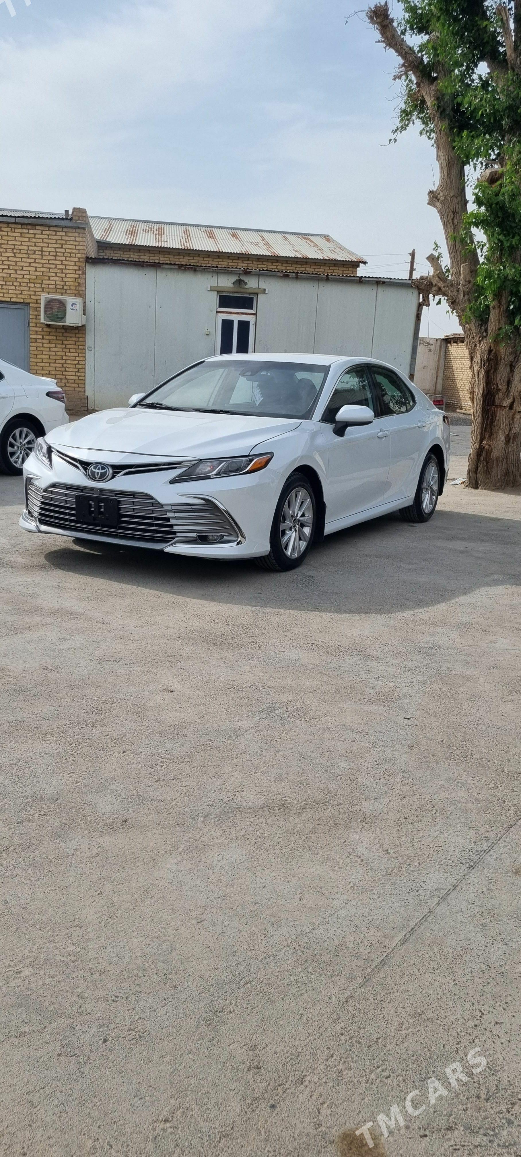 Toyota Camry 2021 - 340 000 TMT - Мары - img 1