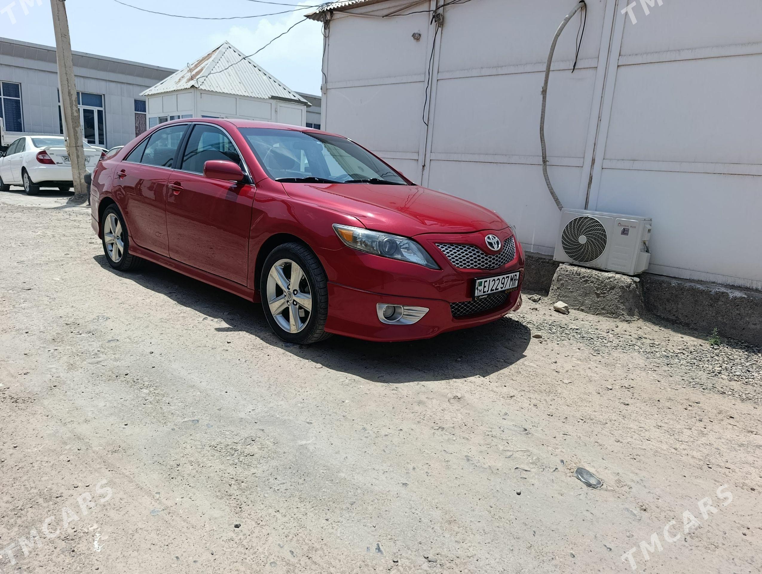 Toyota Camry 2010 - 210 000 TMT - Мары - img 1