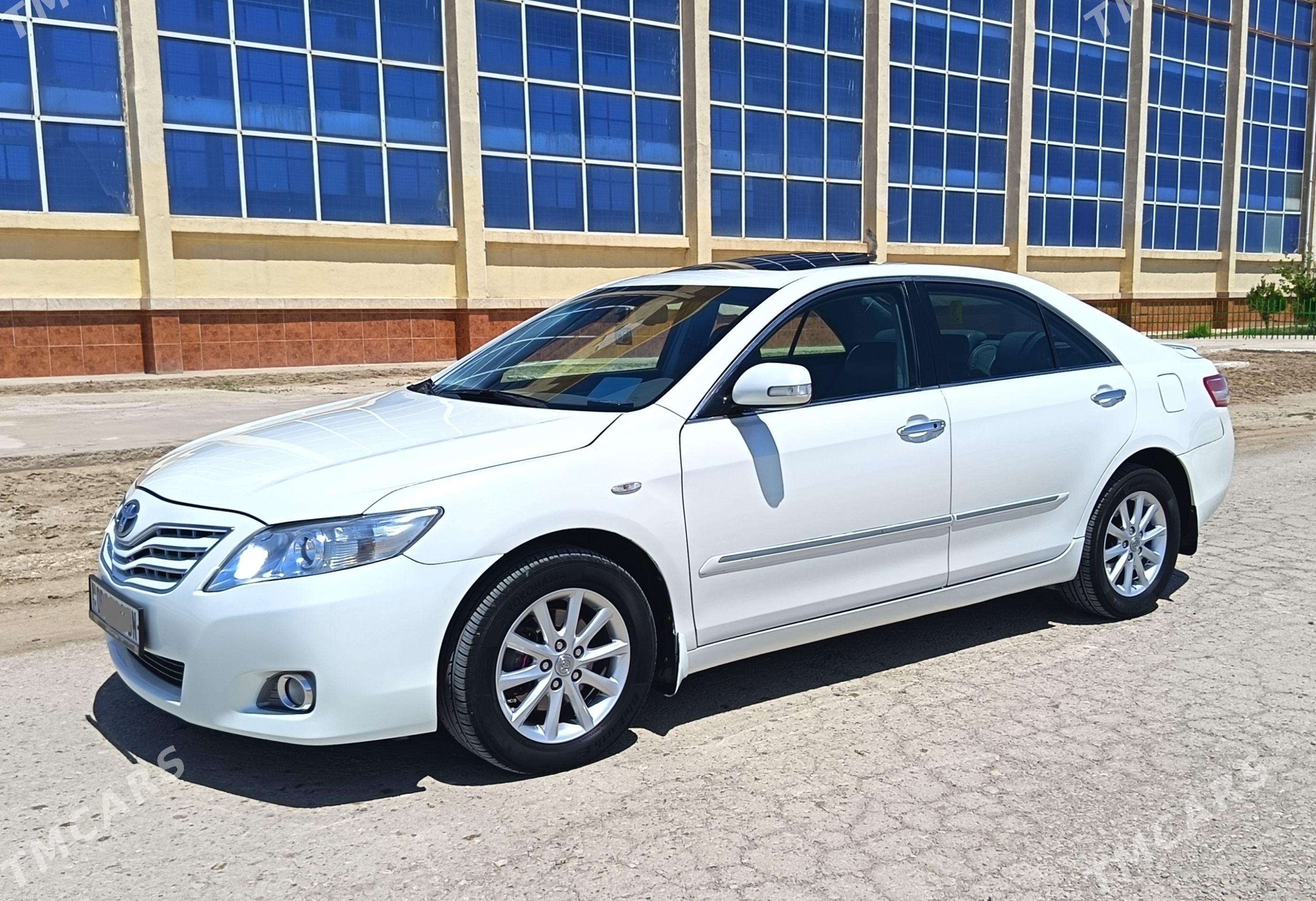 Toyota Camry 2006 - 230 000 TMT - Гумдаг - img 1