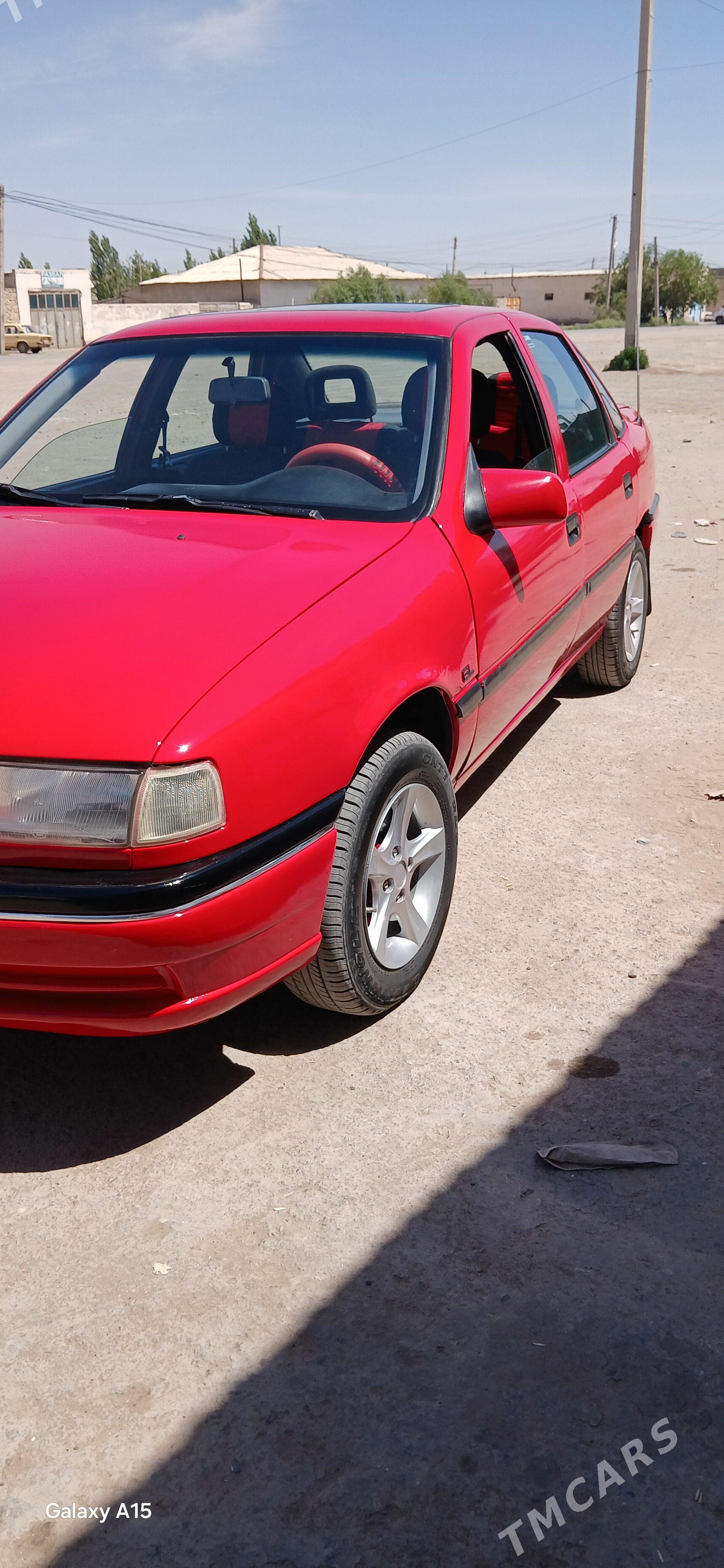 Opel Vectra 1993 - 45 000 TMT - Губадаг - img 1