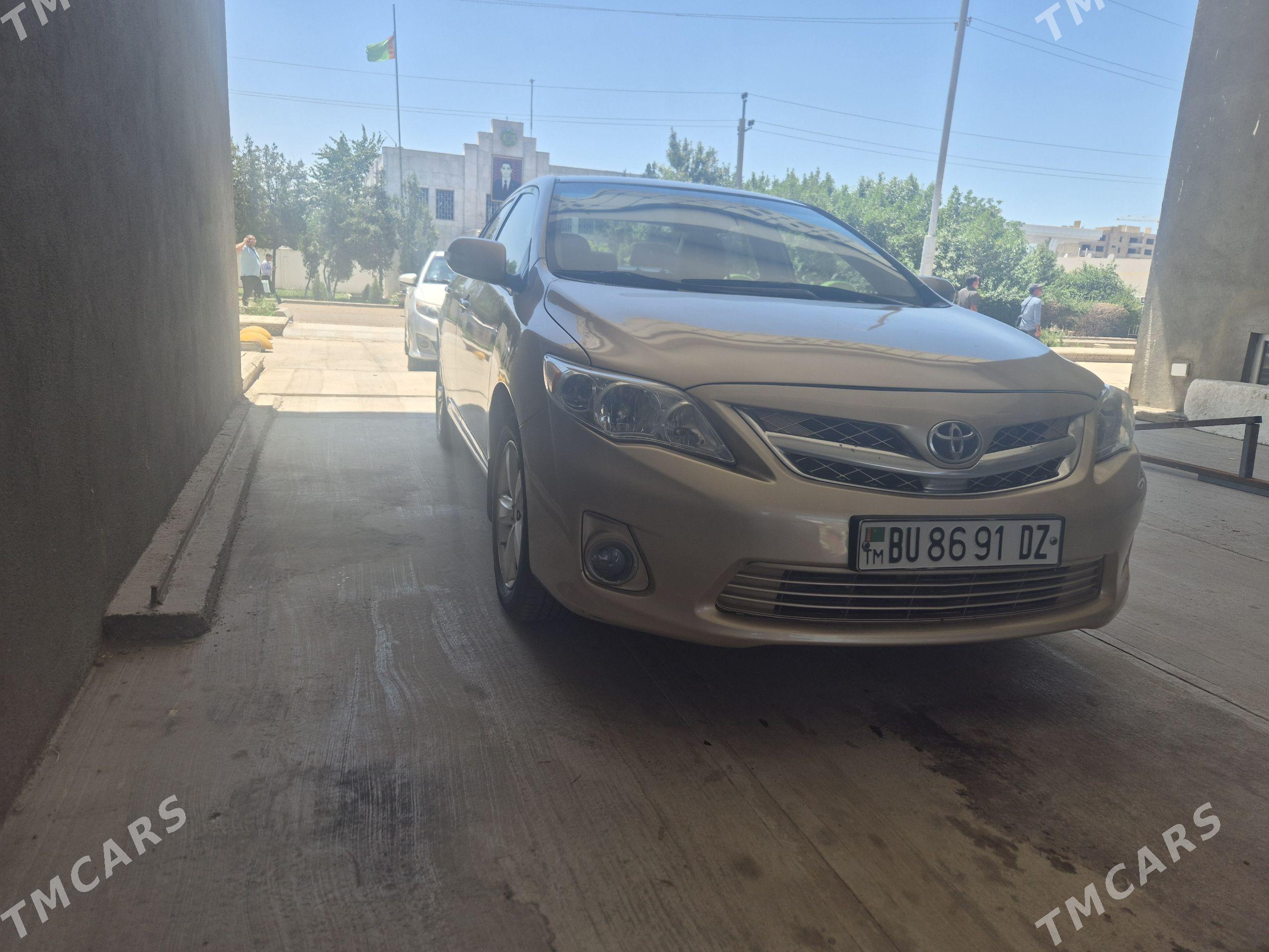 Toyota Corolla 2011 - 170 000 TMT - Гороглы (Тагта) - img 1
