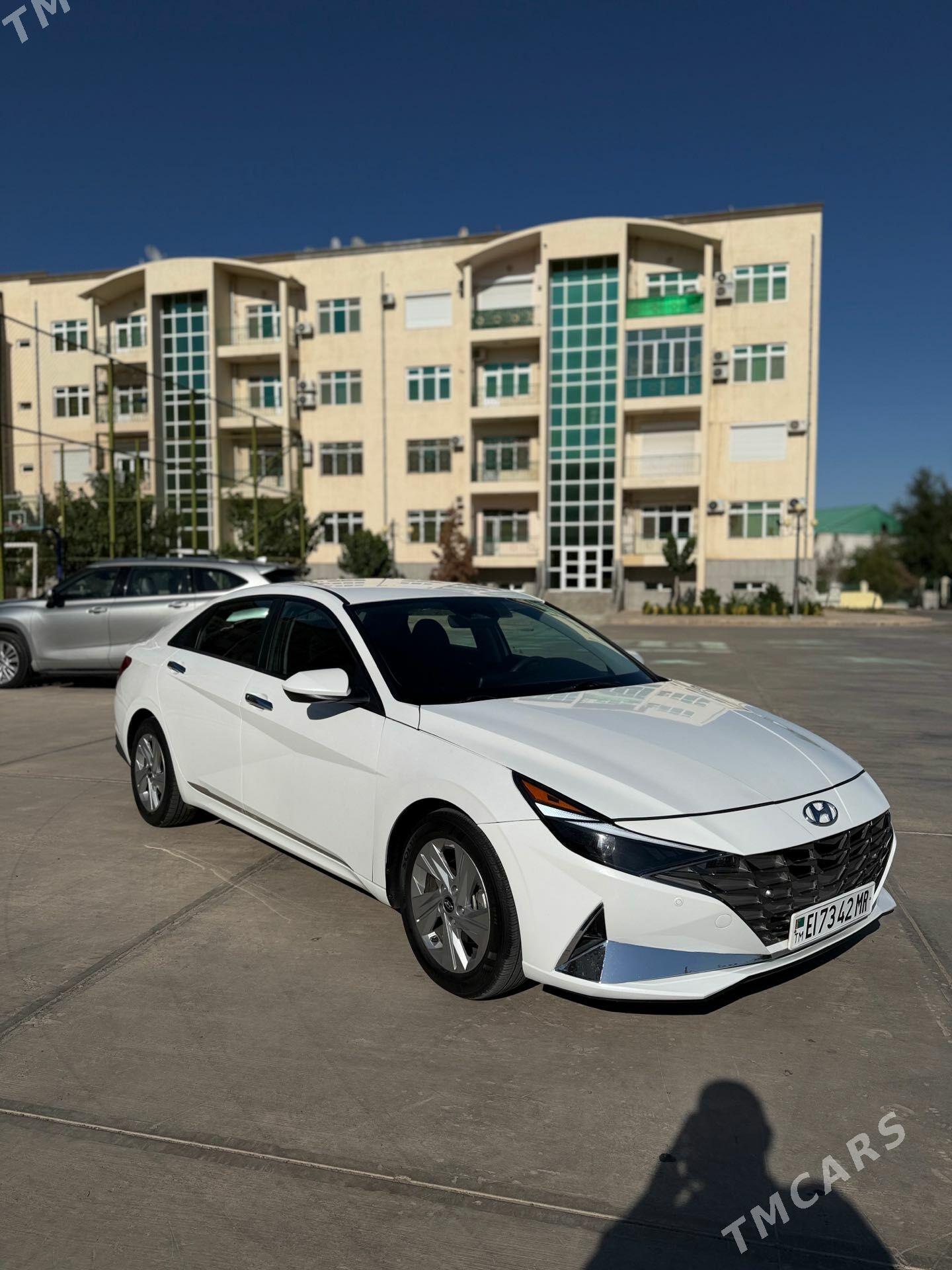 Hyundai Elantra 2022 - 260 000 TMT - Мары - img 1