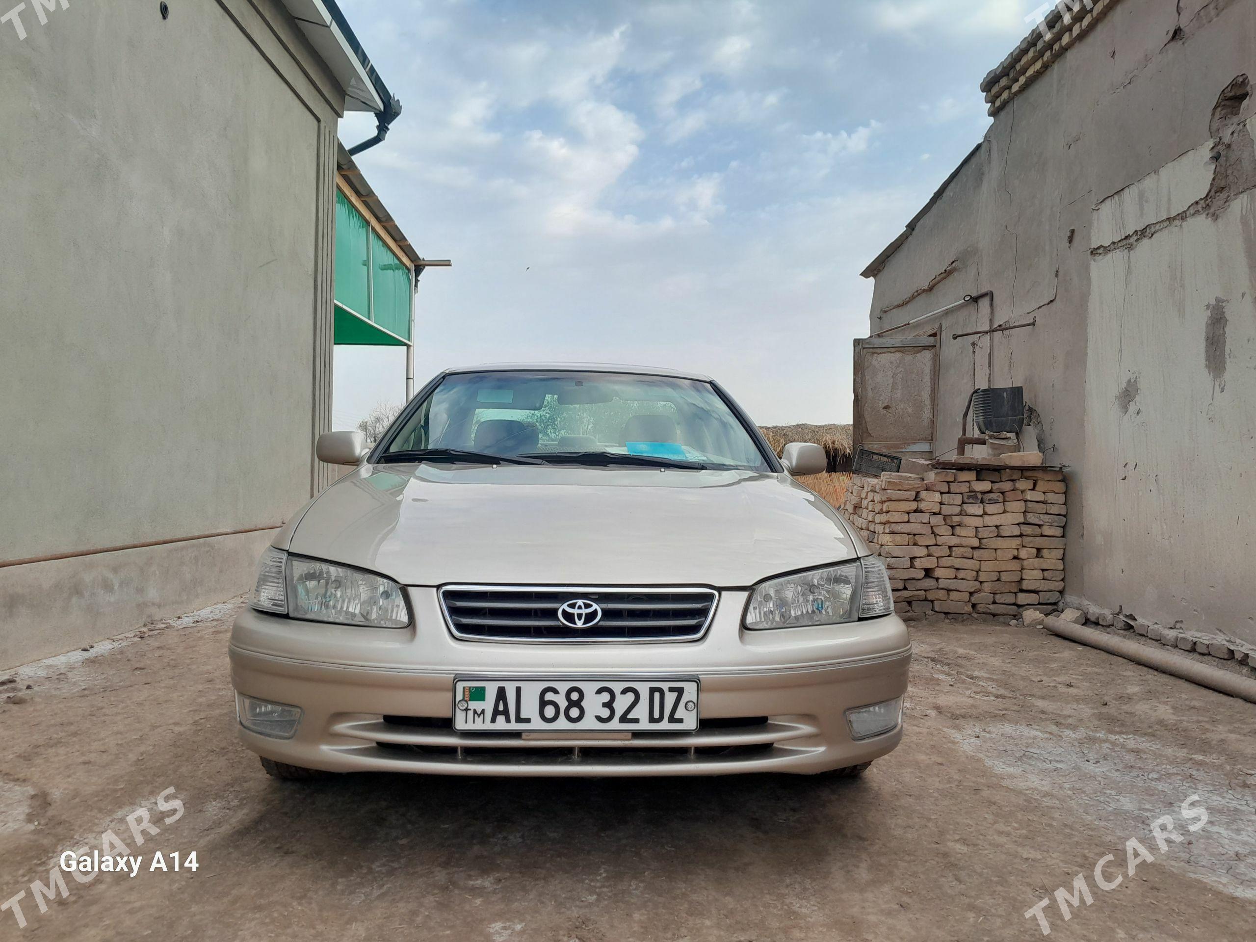 Toyota Camry 2001 - 190 000 TMT - Akdepe - img 1