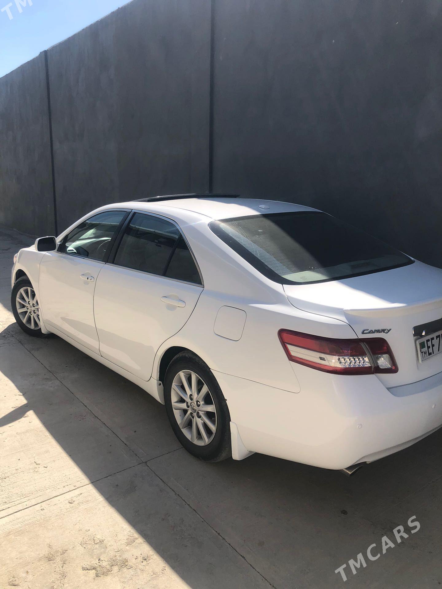 Toyota Camry 2010 - 230 000 TMT - Мары - img 1