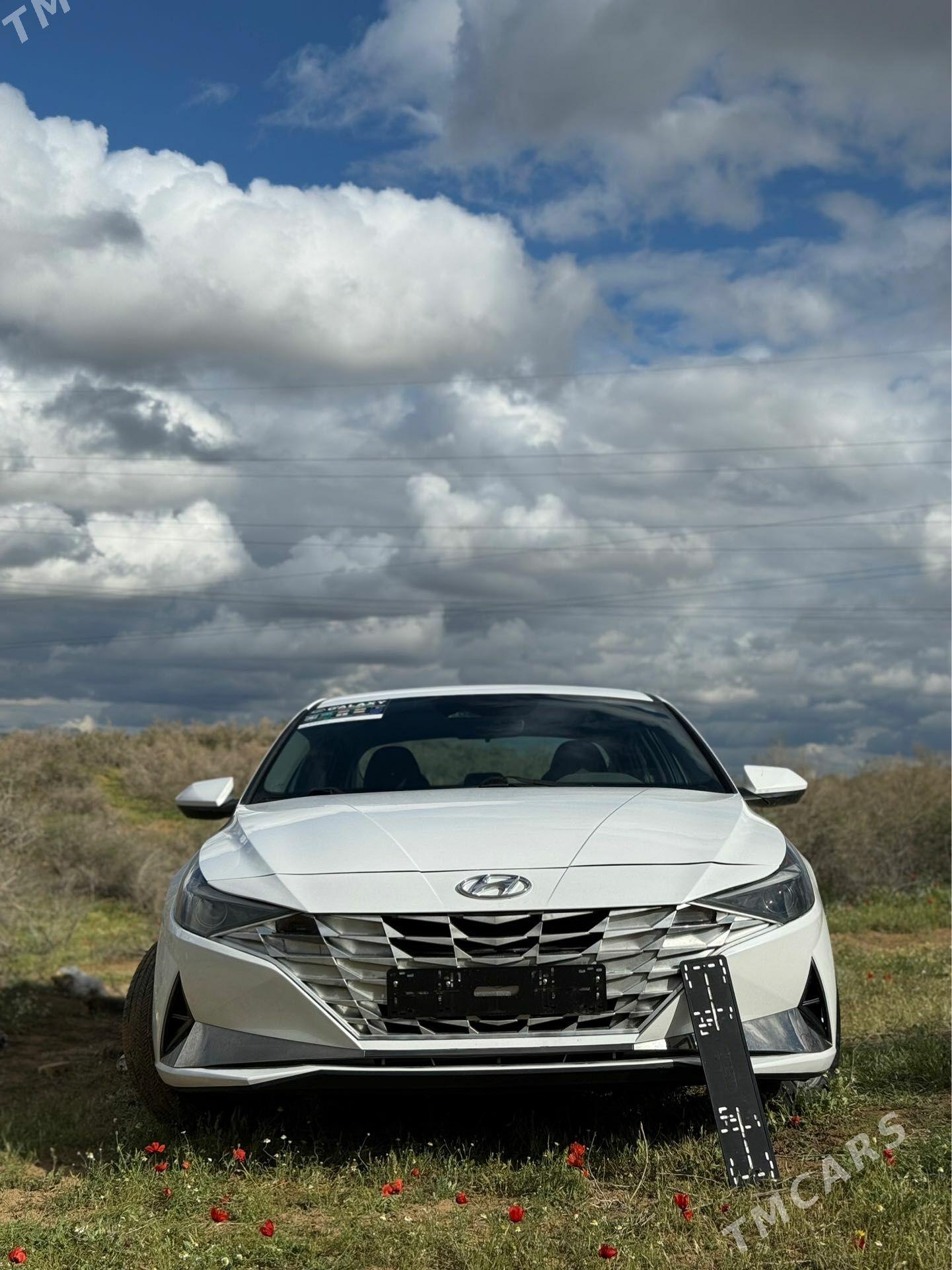Hyundai Elantra 2022 - 240 000 TMT - Мары - img 1