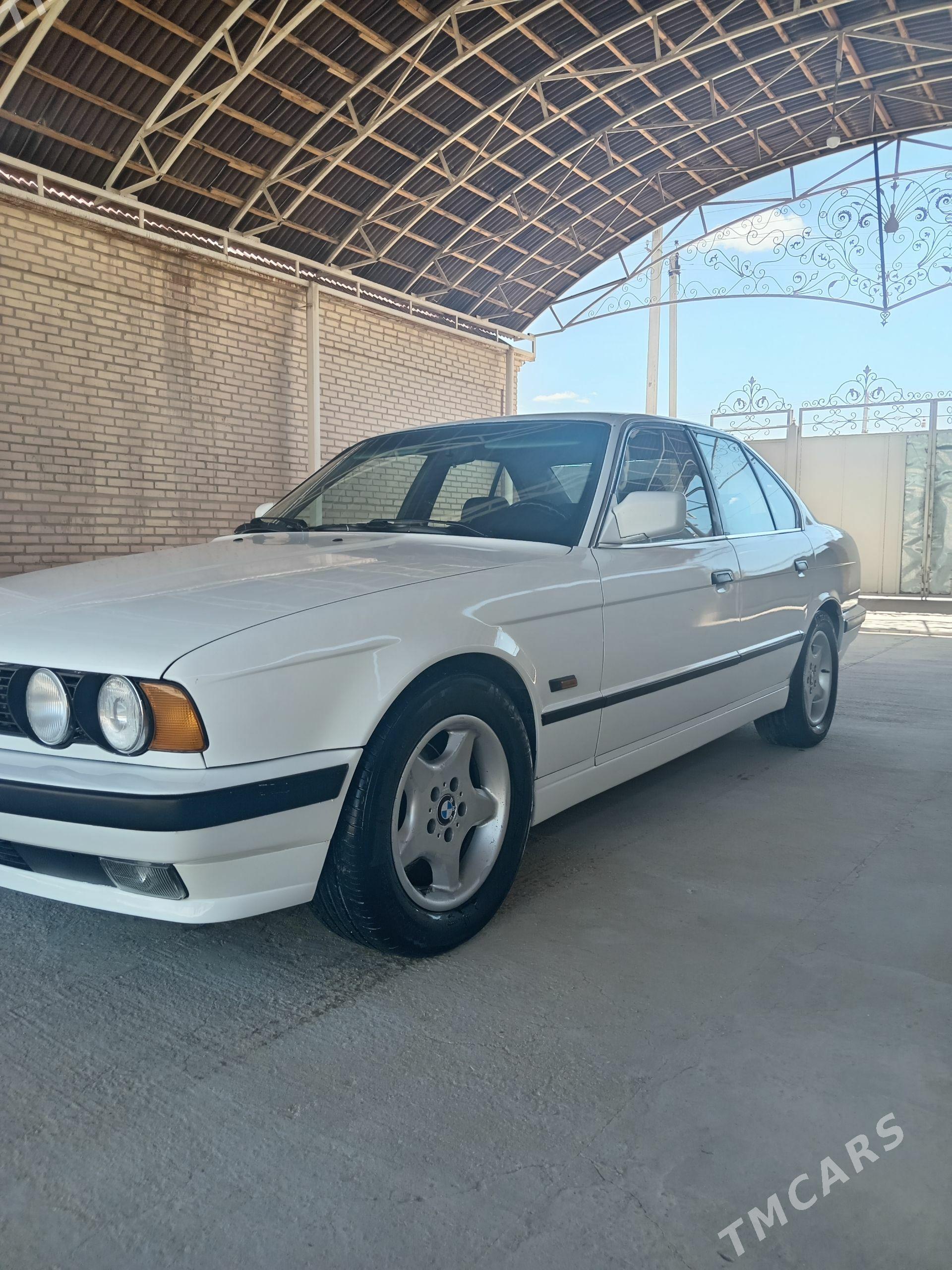 BMW 525 1990 - 90 000 TMT - Балканабат - img 1