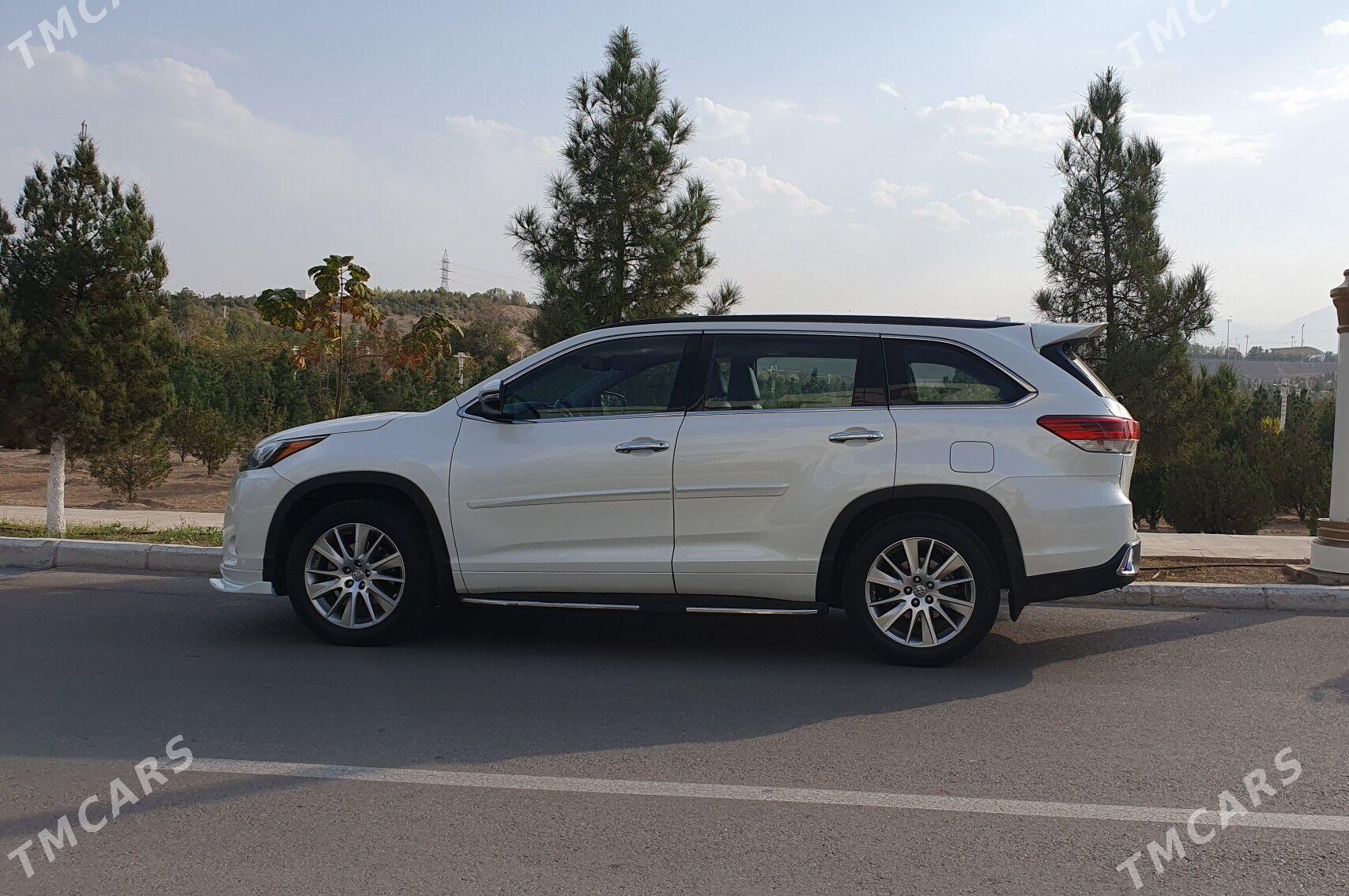Toyota Highlander 2017 - 560 000 TMT - Sowetskiý köç. (Garaşsyzlyk şaýoly) - img 1