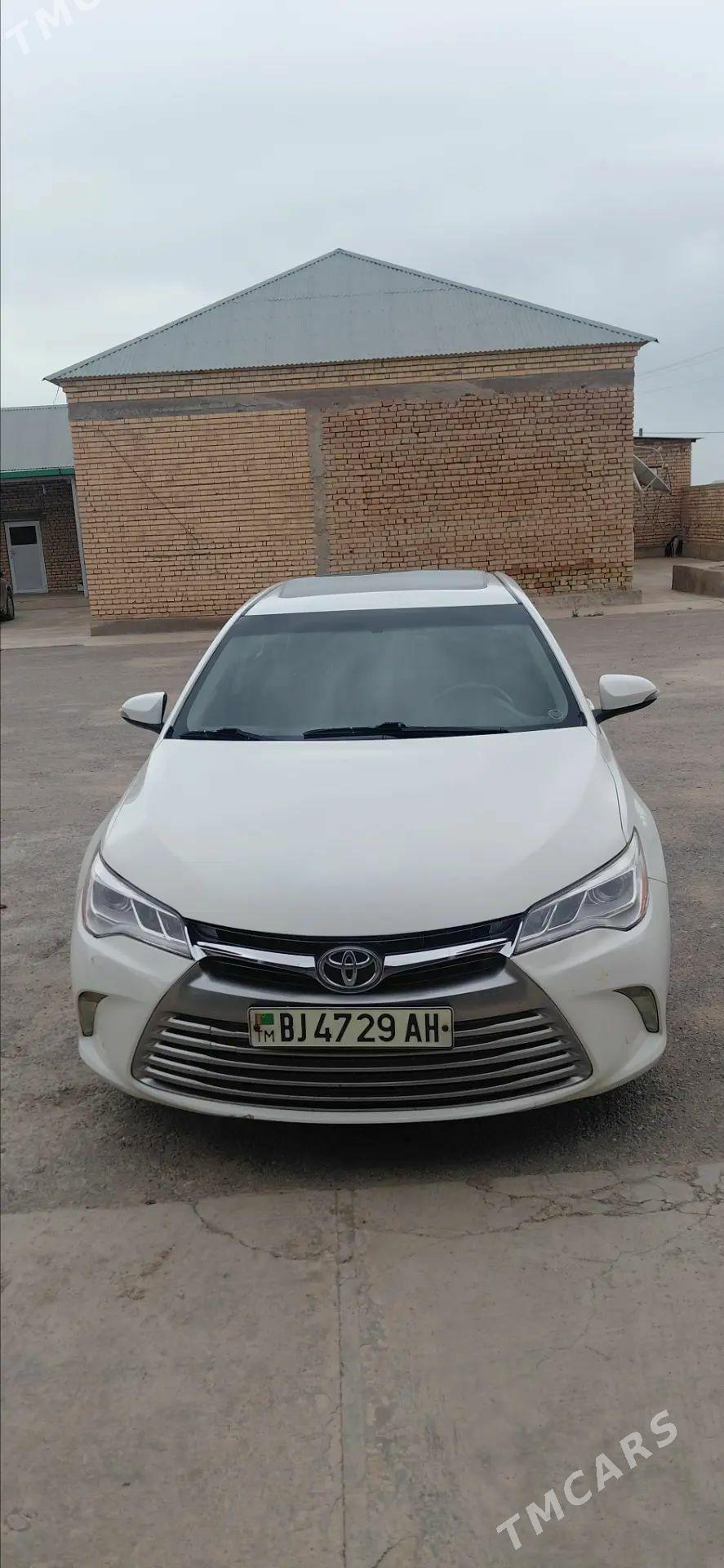 Toyota Camry 2016 - 320 000 TMT - Кака - img 1