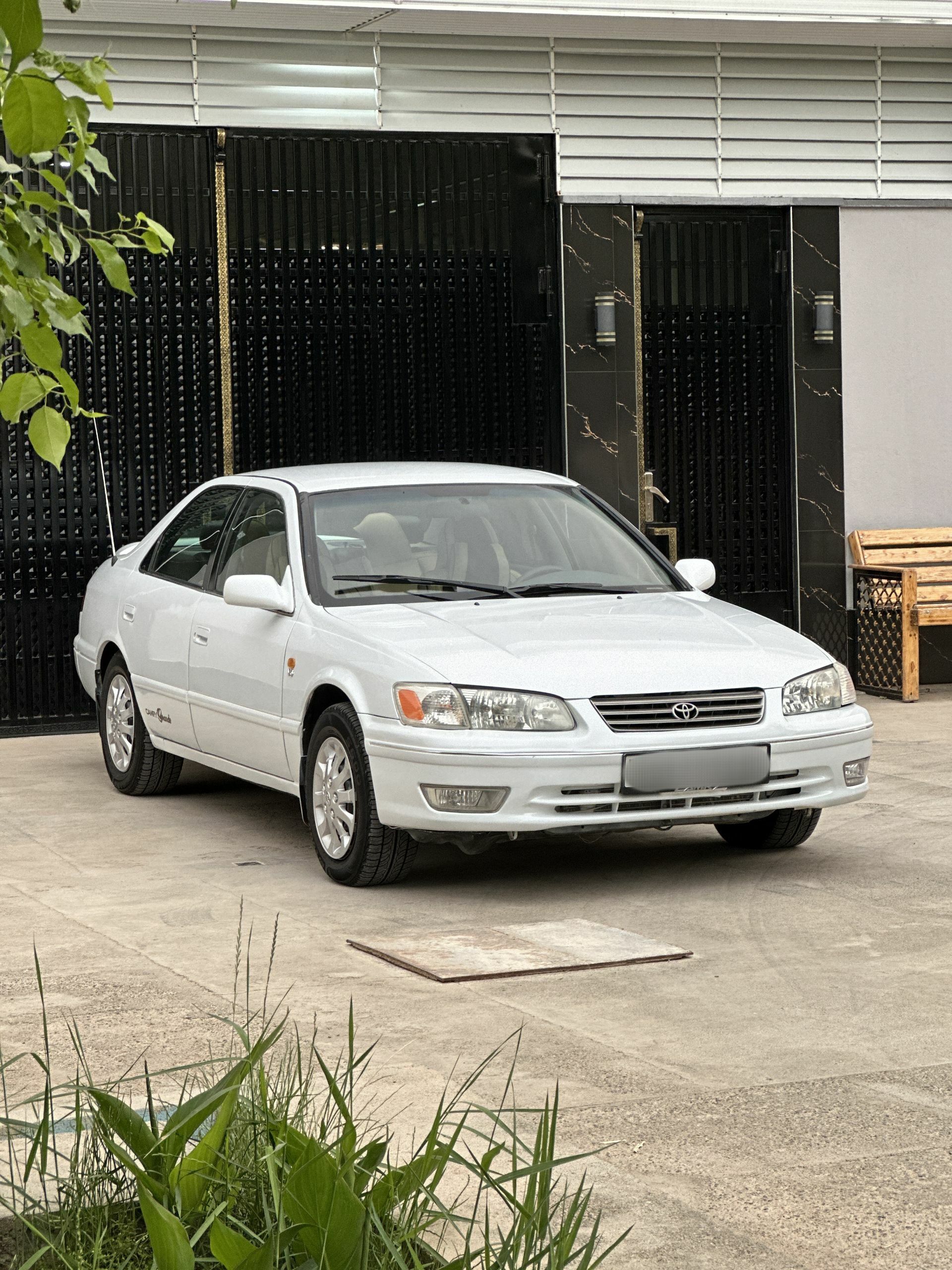 Toyota Camry 1997 - 132 000 TMT - Теджен - img 1