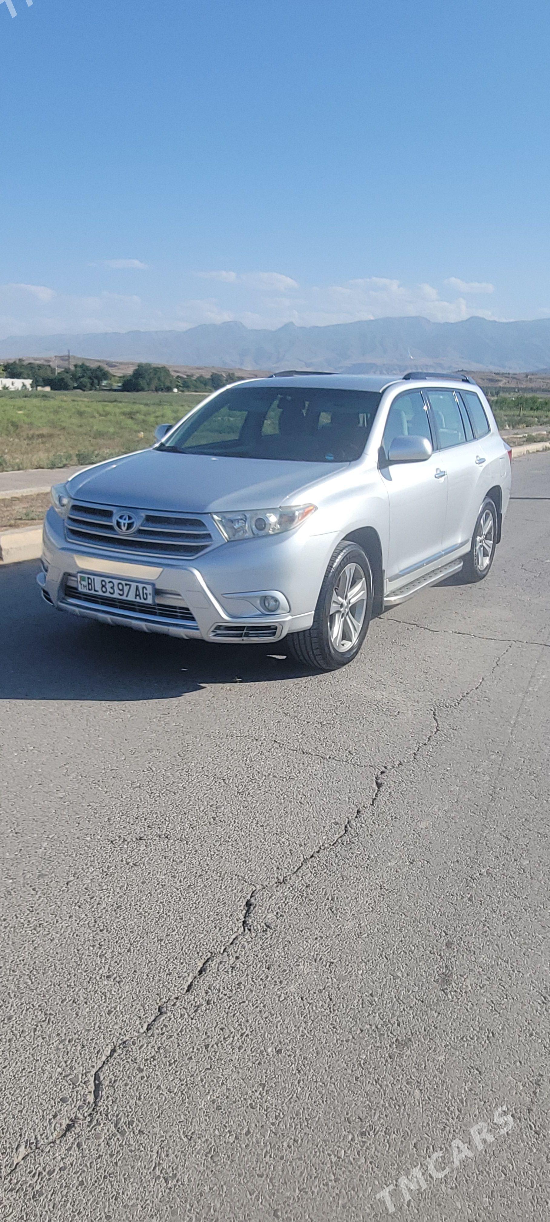 Toyota Highlander 2012 - 395 000 TMT - Aşgabat - img 1