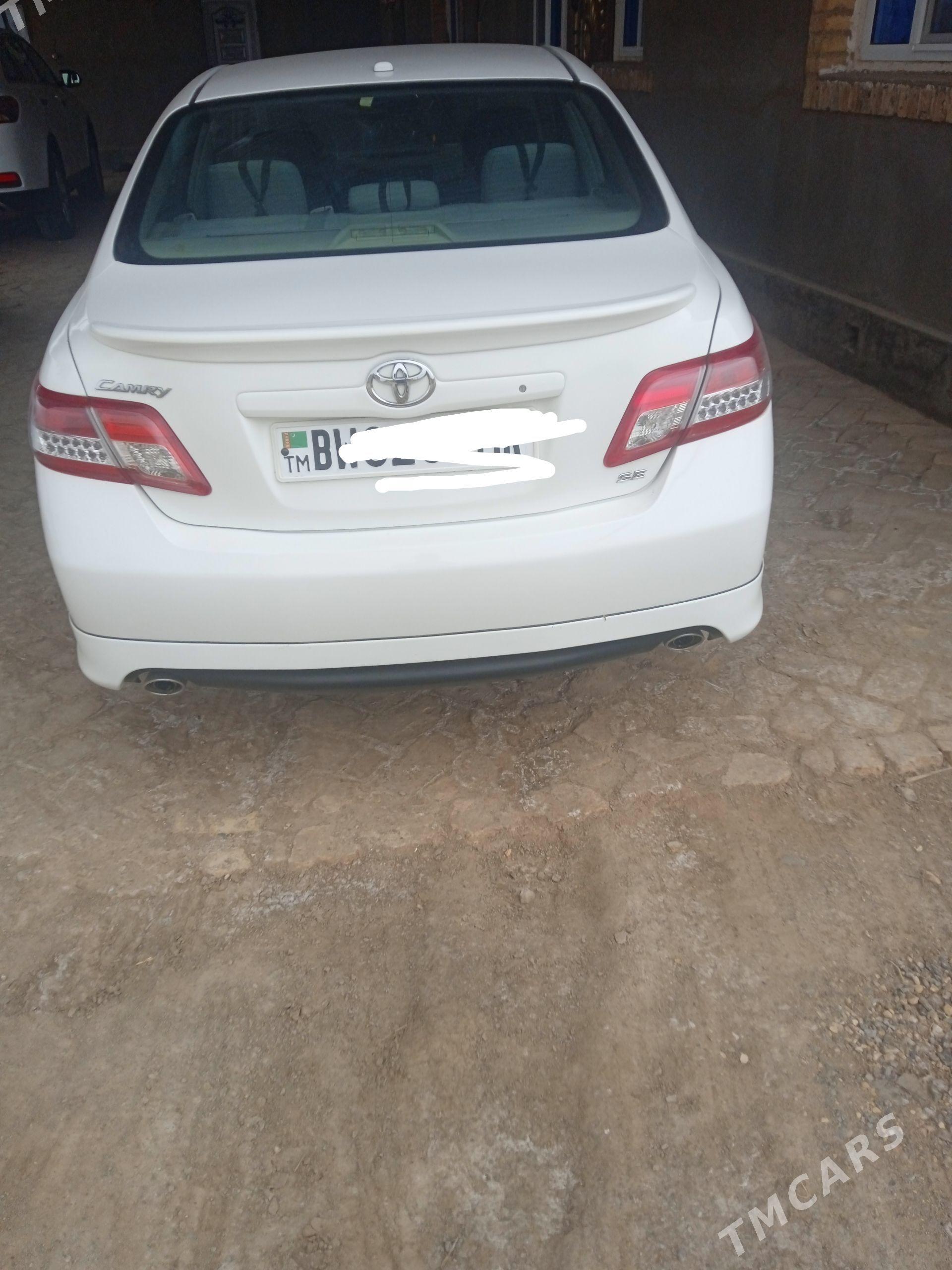 Toyota Camry 2011 - 255 000 TMT - Ёлётен - img 1