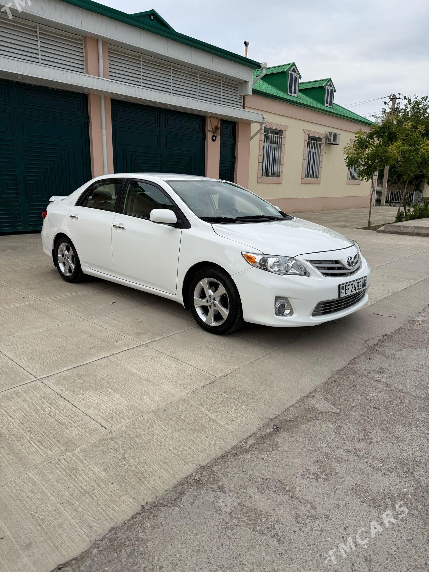 Toyota Corolla 2011 - 190 000 TMT - Ашхабад - img 1