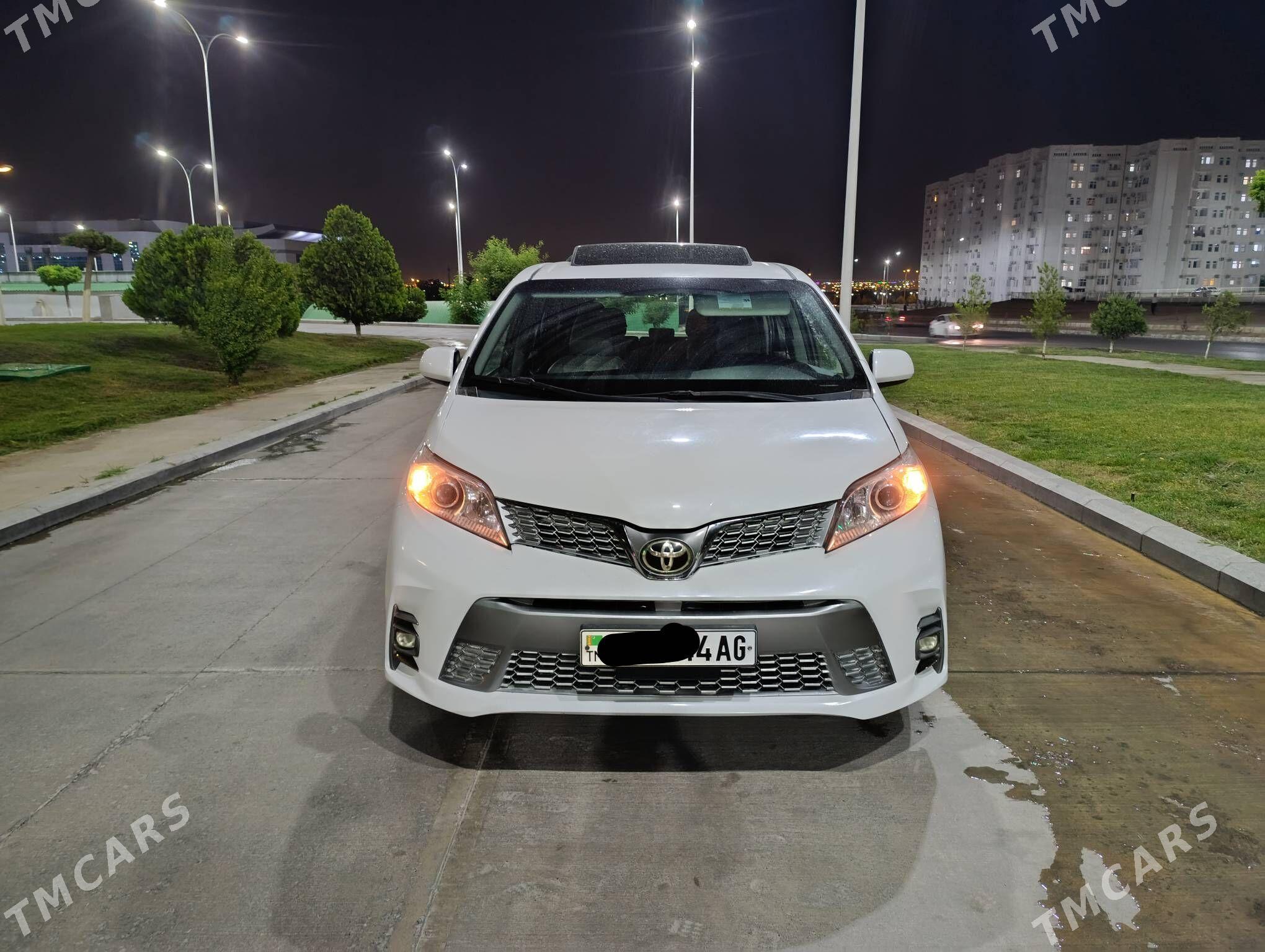 Toyota Sienna 2016 - 343 000 TMT - Ашхабад - img 1